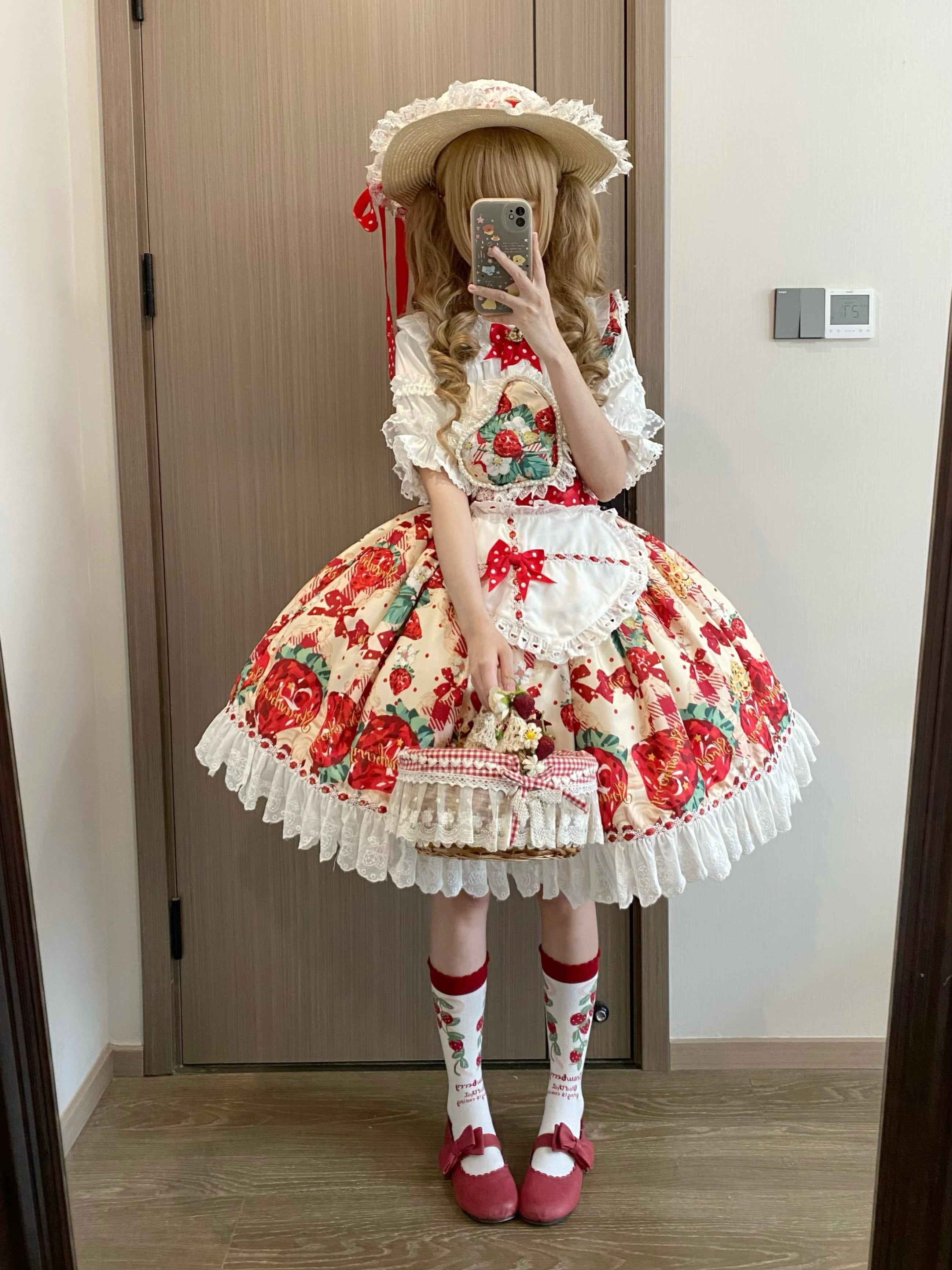 Lolita Sweet Girly Strawberry Print Skirt LS1019