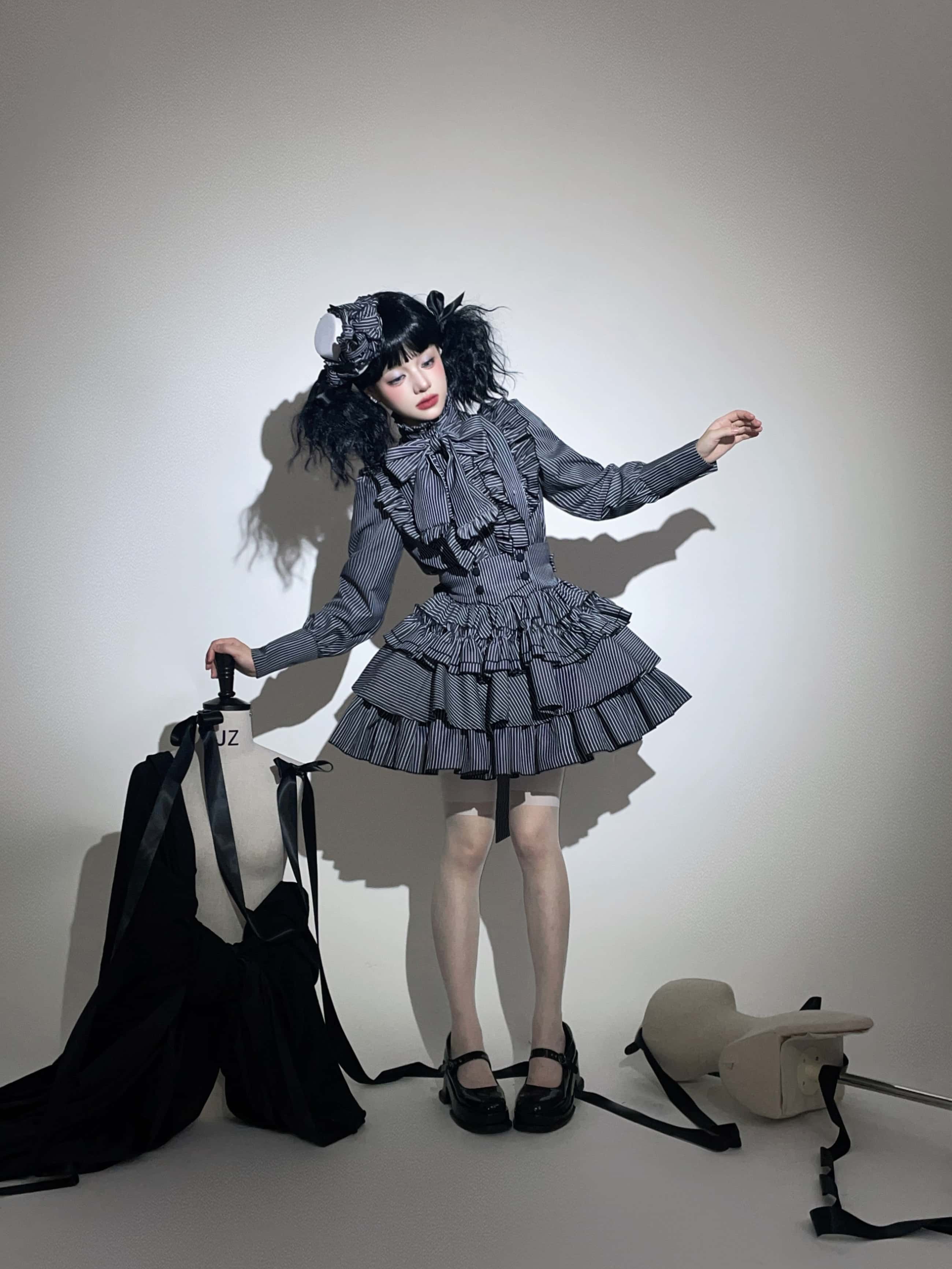 Doll Gift Box Gothic Lolita Black Striped Shirt & Skirt Set
