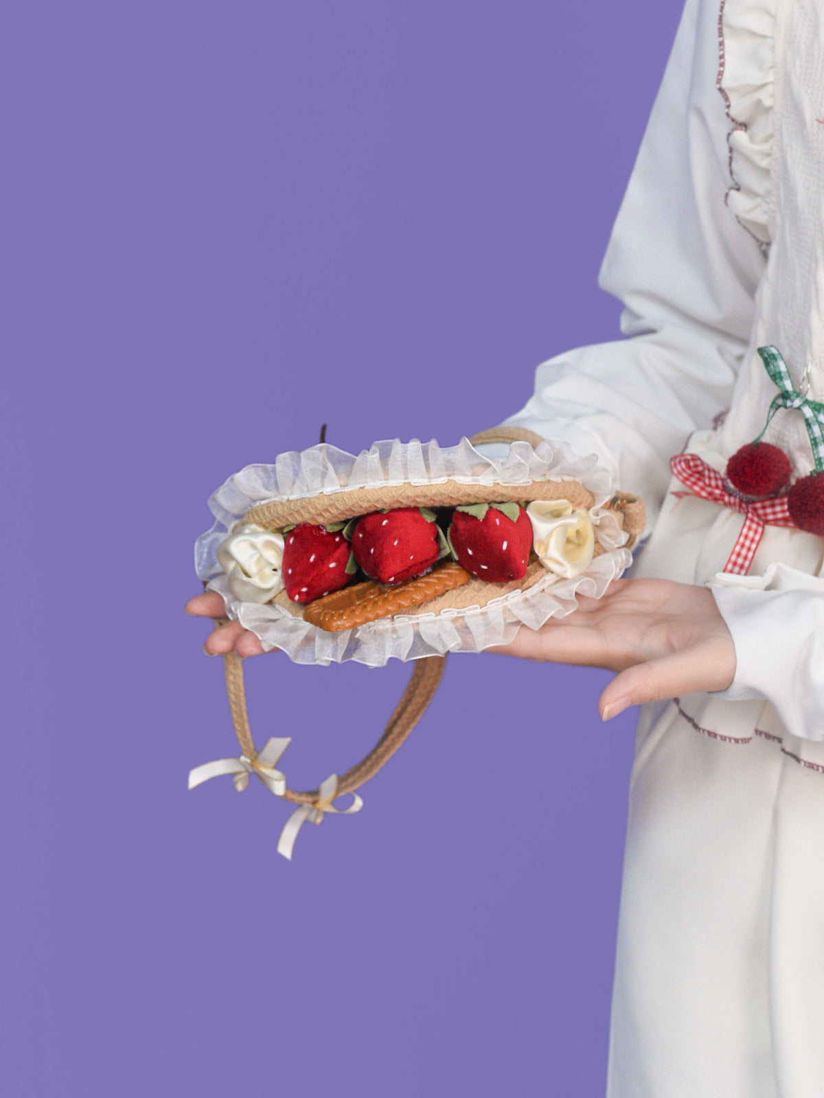 Strawberry‑Filled Waffle Cookie Pearl Chain Handbag