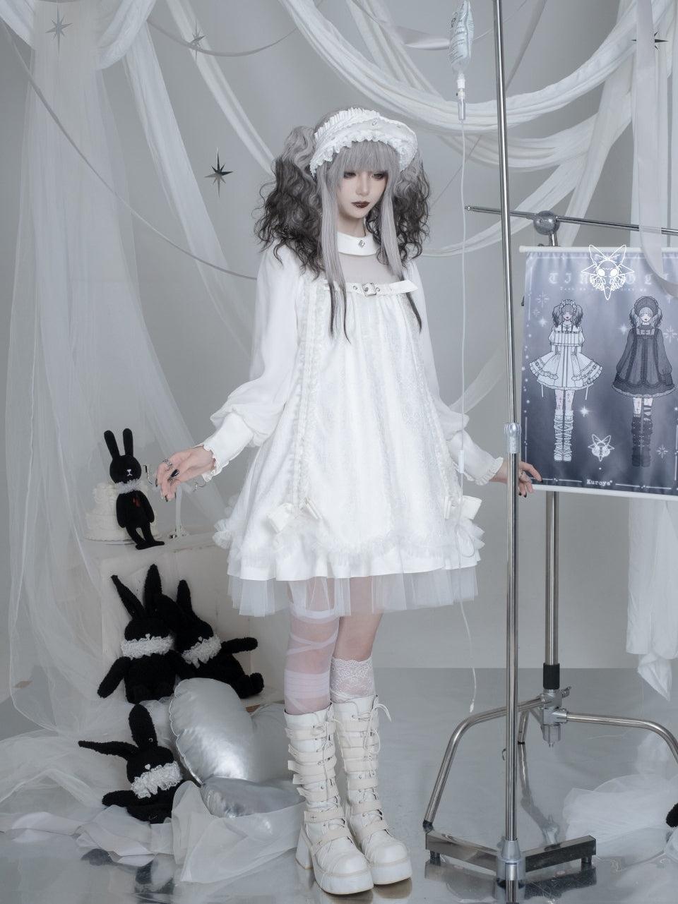 Tin Doll Black & White Gothic Lolita Lace Dress