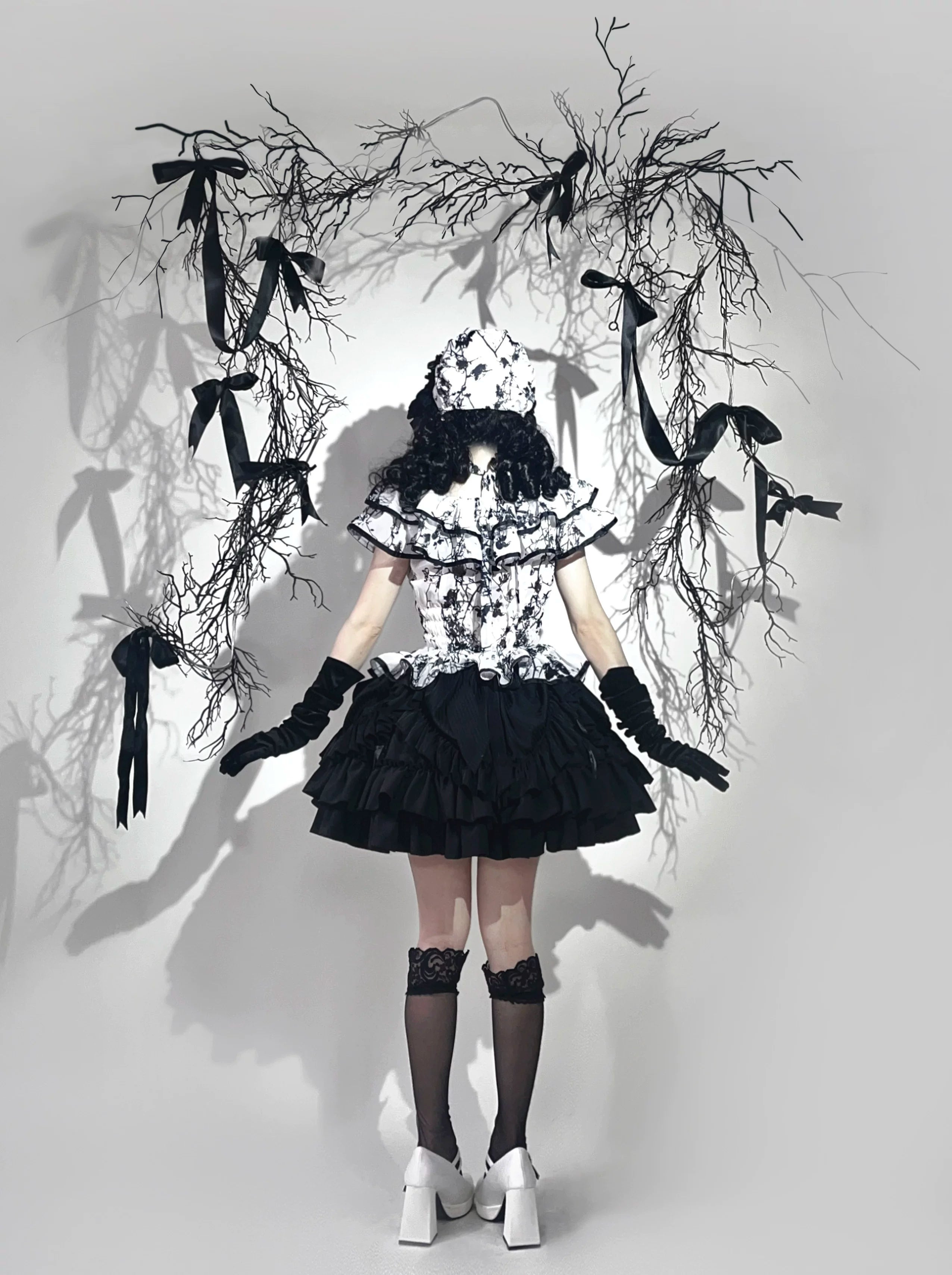 Thorned Rose Gothic Lolita Black Blouse & Skirt Set