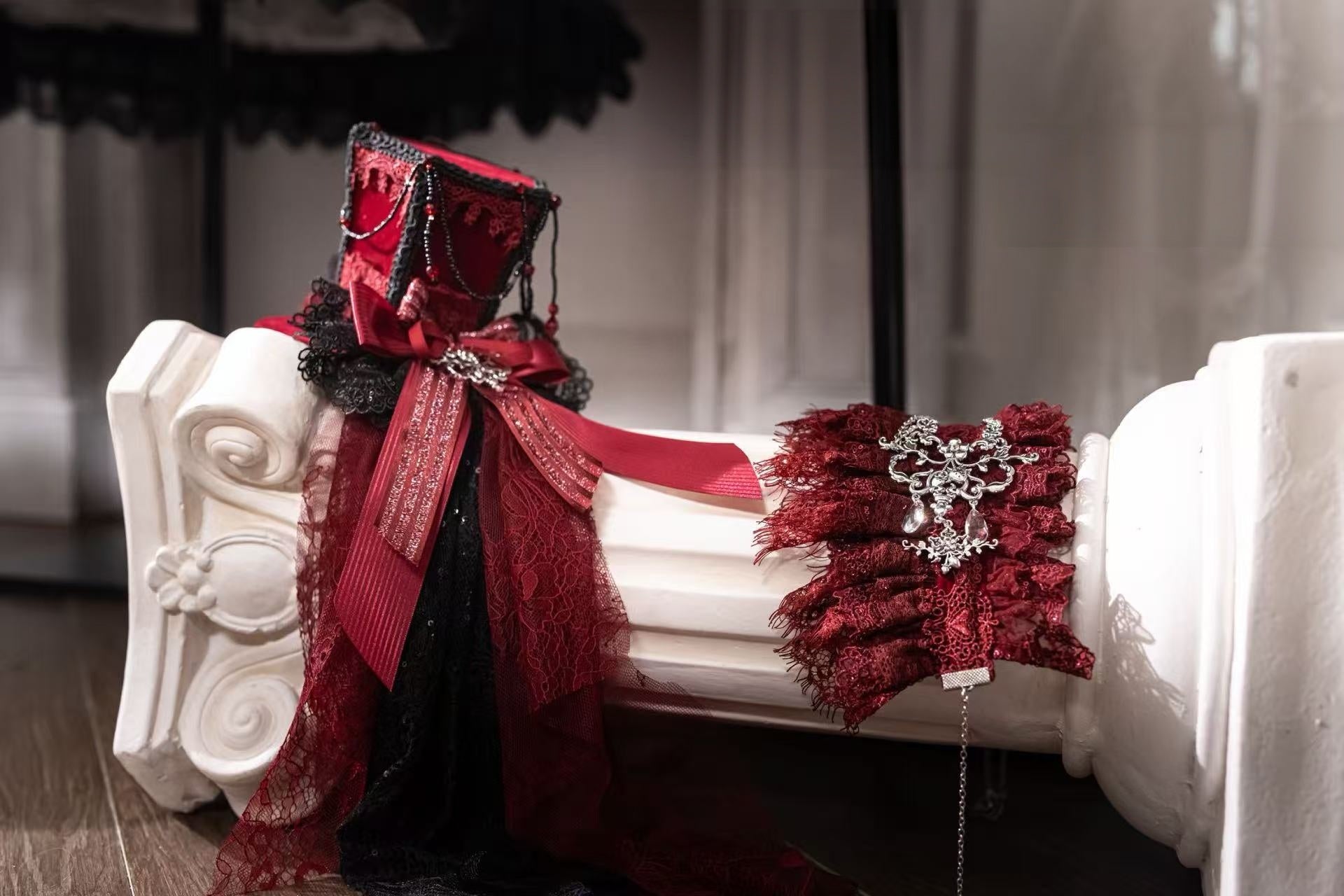Hunting Strawberry Gothic Sweet Lolita Accessories Set