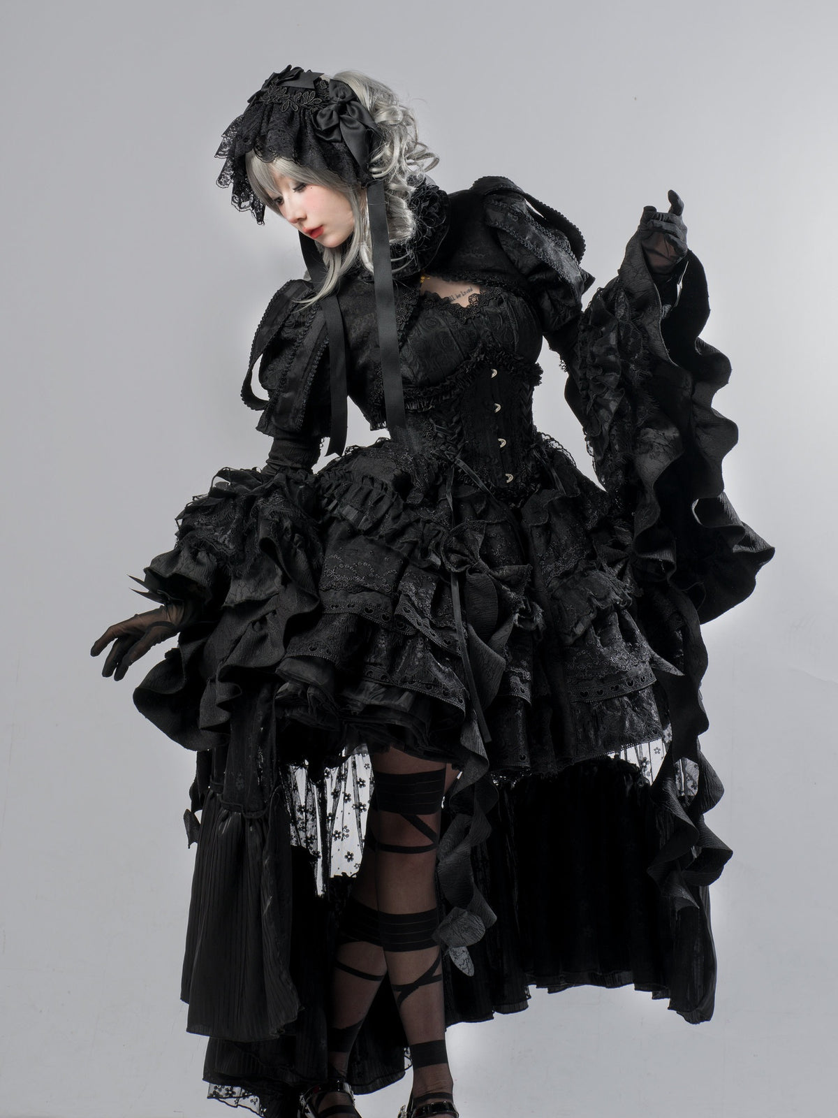 Caliburn Vintage Gothic Black & White Lolita JSK Full Set