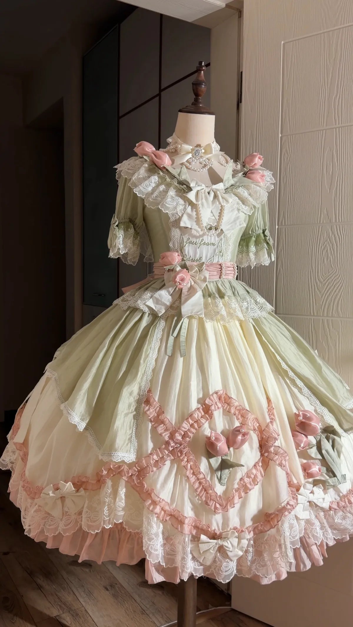 Tulip Letter Mint Green Short Sleeve Classic Lolita OP Dress