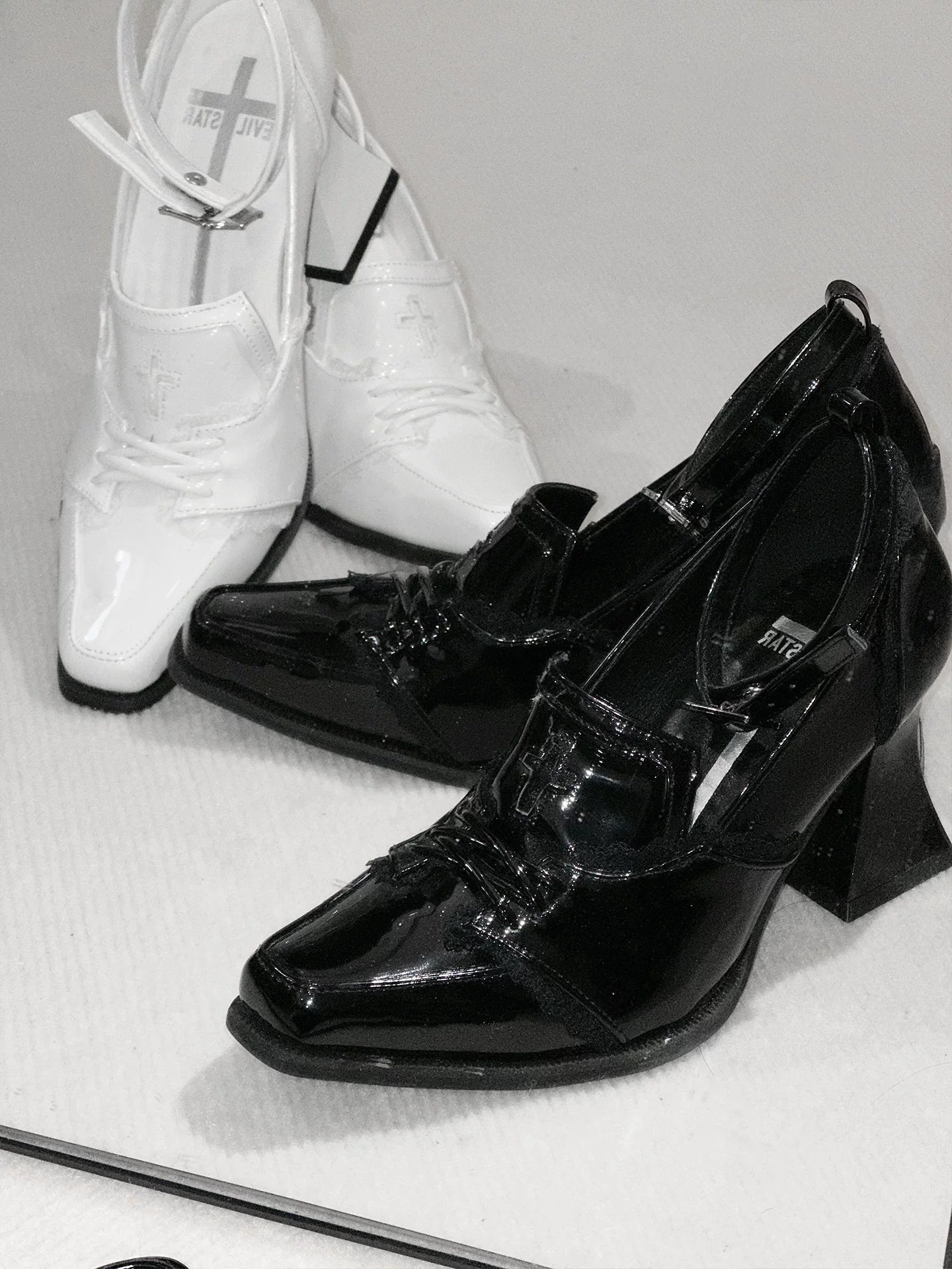 Sanctus Cross Gothic Lolita Block Heel Pointed Toe Pumps