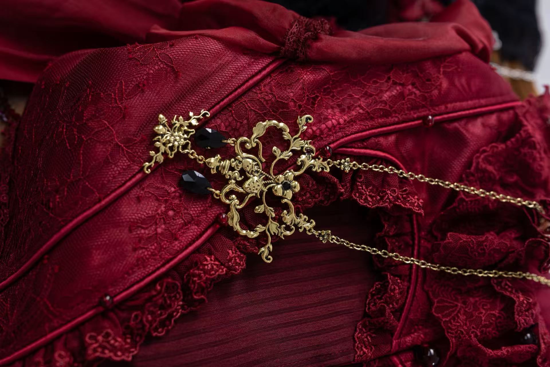 Hunting Strawberry Gothic Sweet Lolita Accessories Set