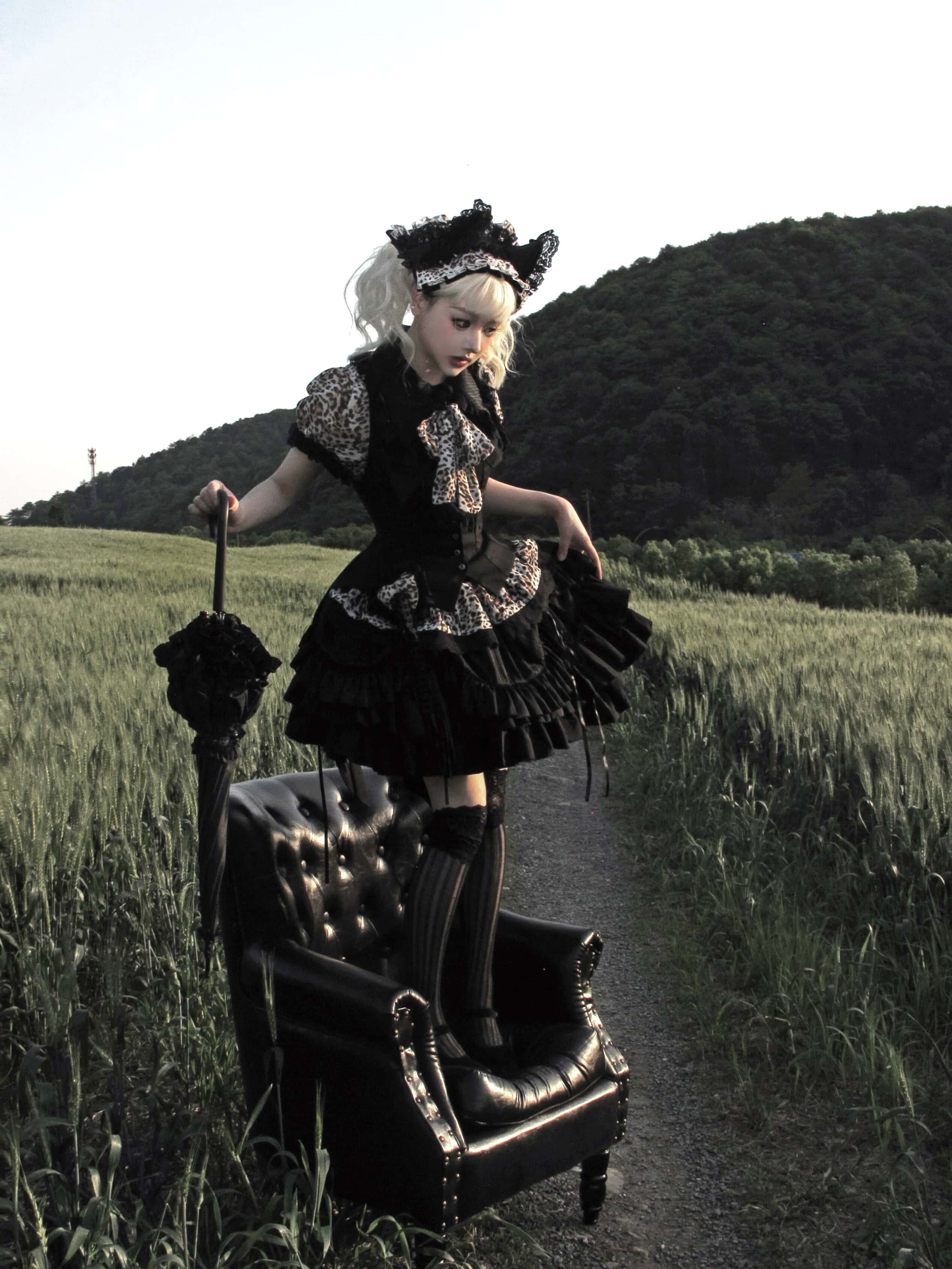 Bengal Cat Gothic Lolita White Blouse & Skirt Set