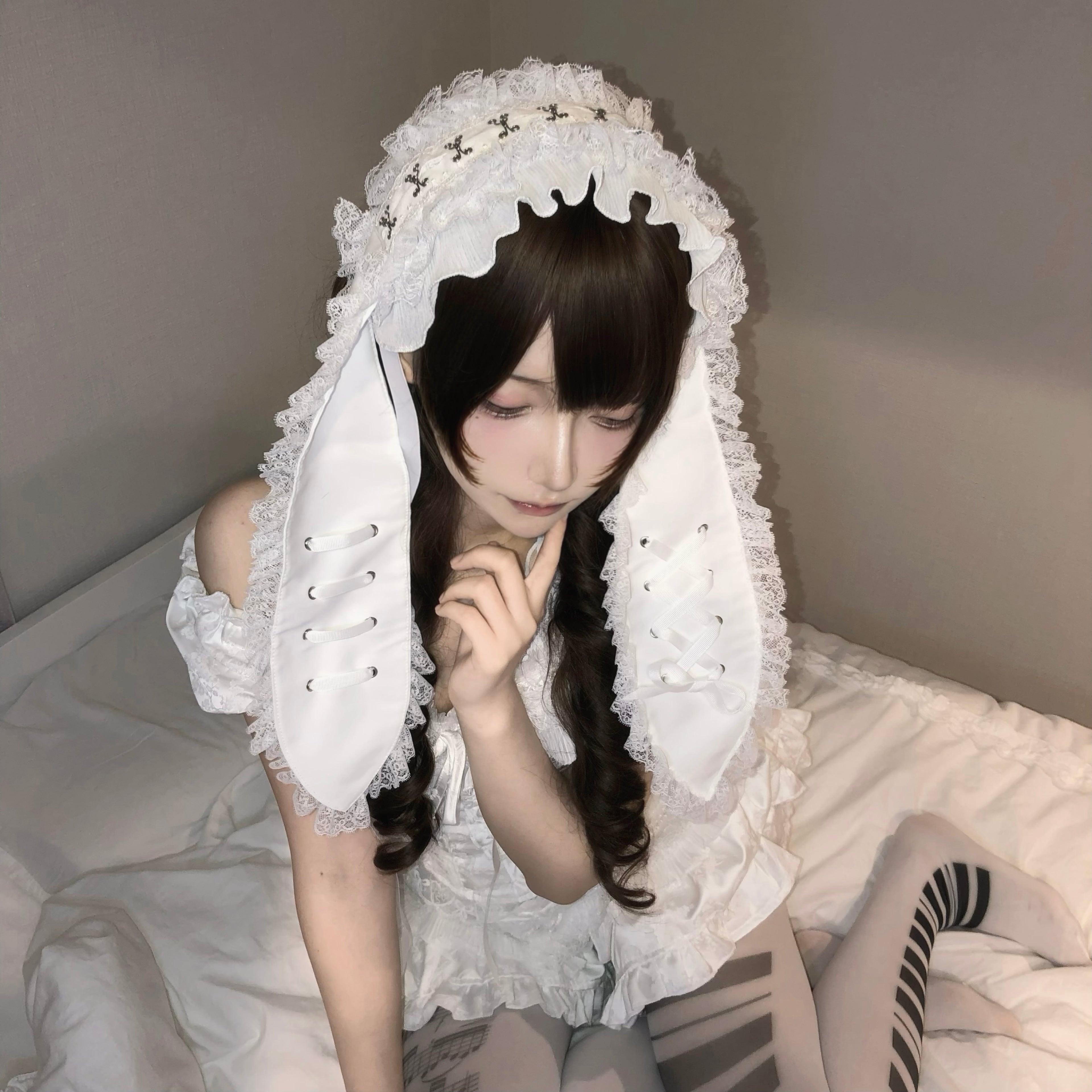 Long Ear Bunny Doll Lace Gothic Lolita Headband with Paw Heart Hair Clip