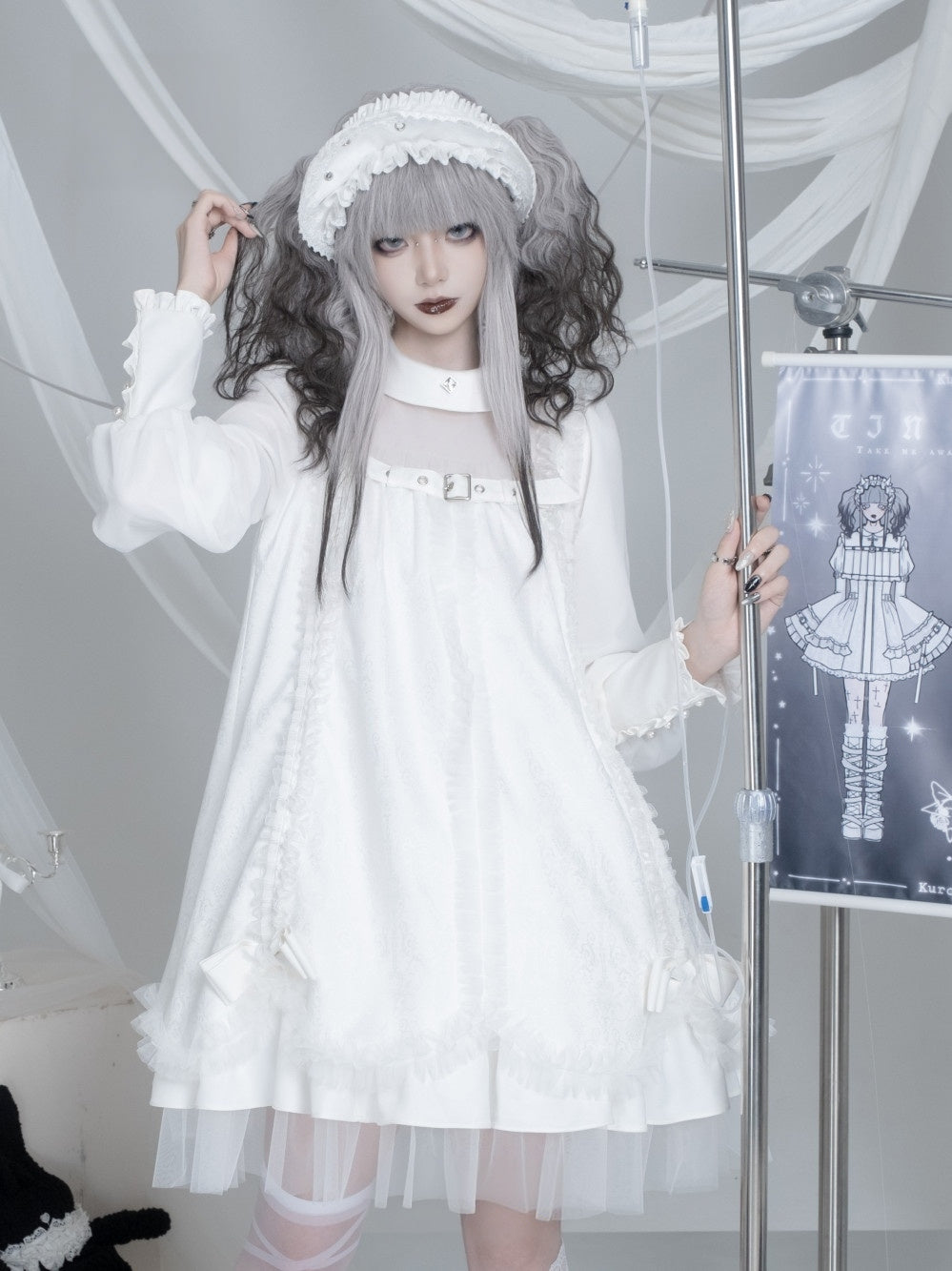 Tin Doll Black & White Gothic Lolita Lace Dress