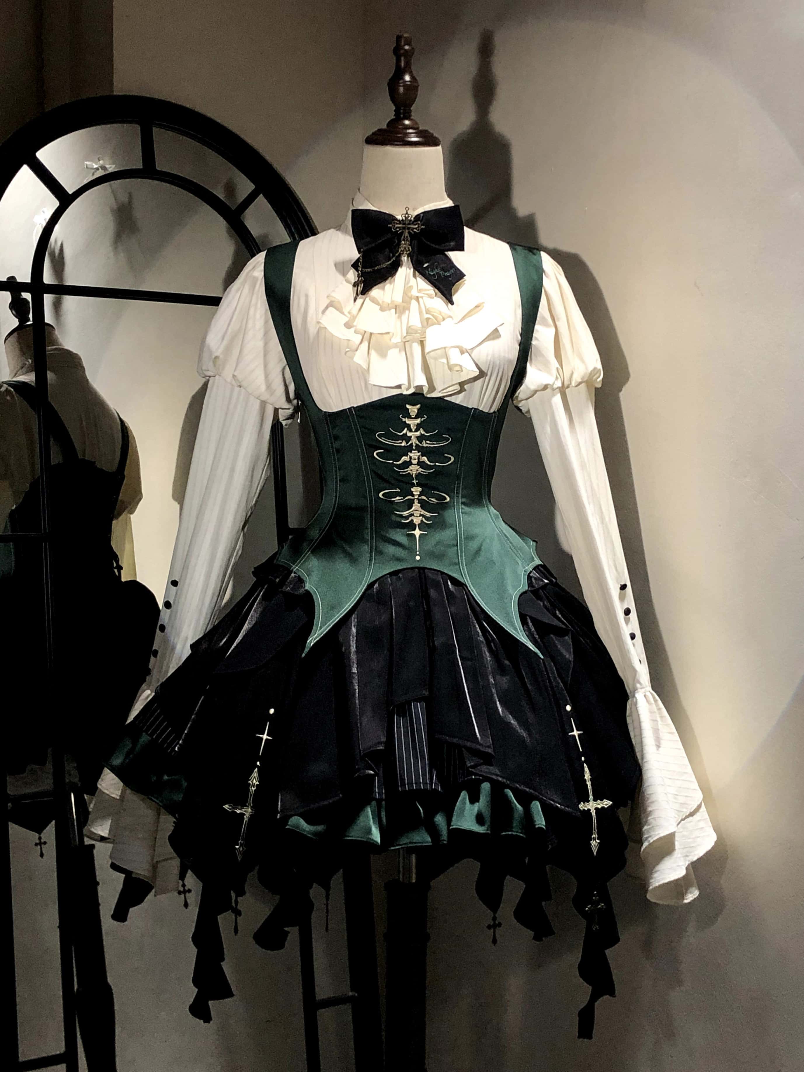 Upside-Down Curse Gothic Lolita Green Dress Set
