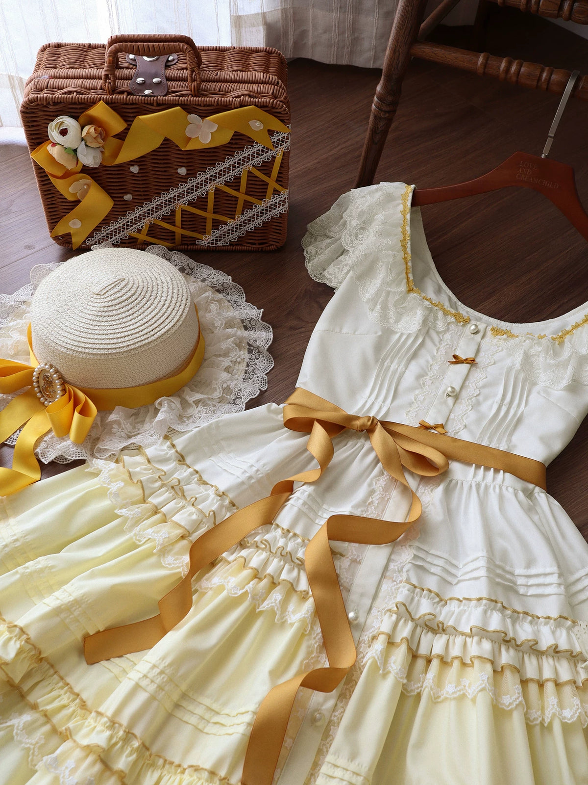 Vintage Classic Lolita Gradient Cream Yellow JSK Dress