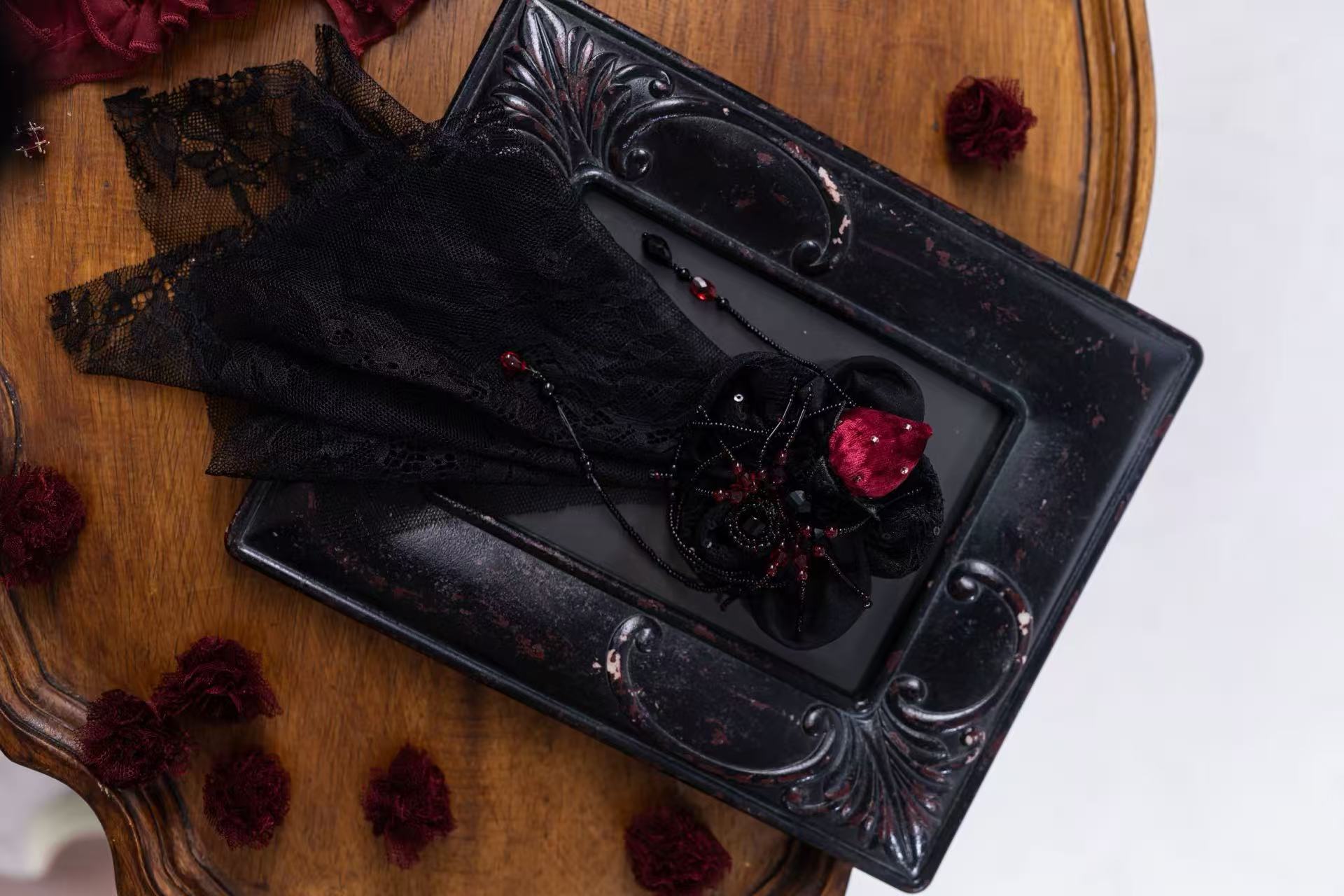 Hunting Strawberry Gothic Sweet Lolita Accessories Set