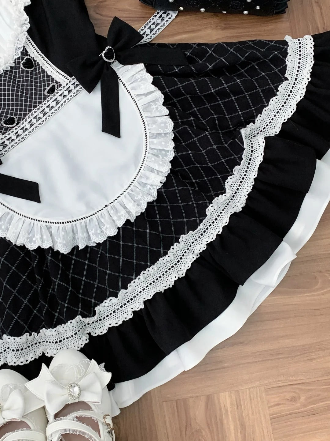 [Limited Edition: June 17] Jirai-kei Maid Style Lace Dress