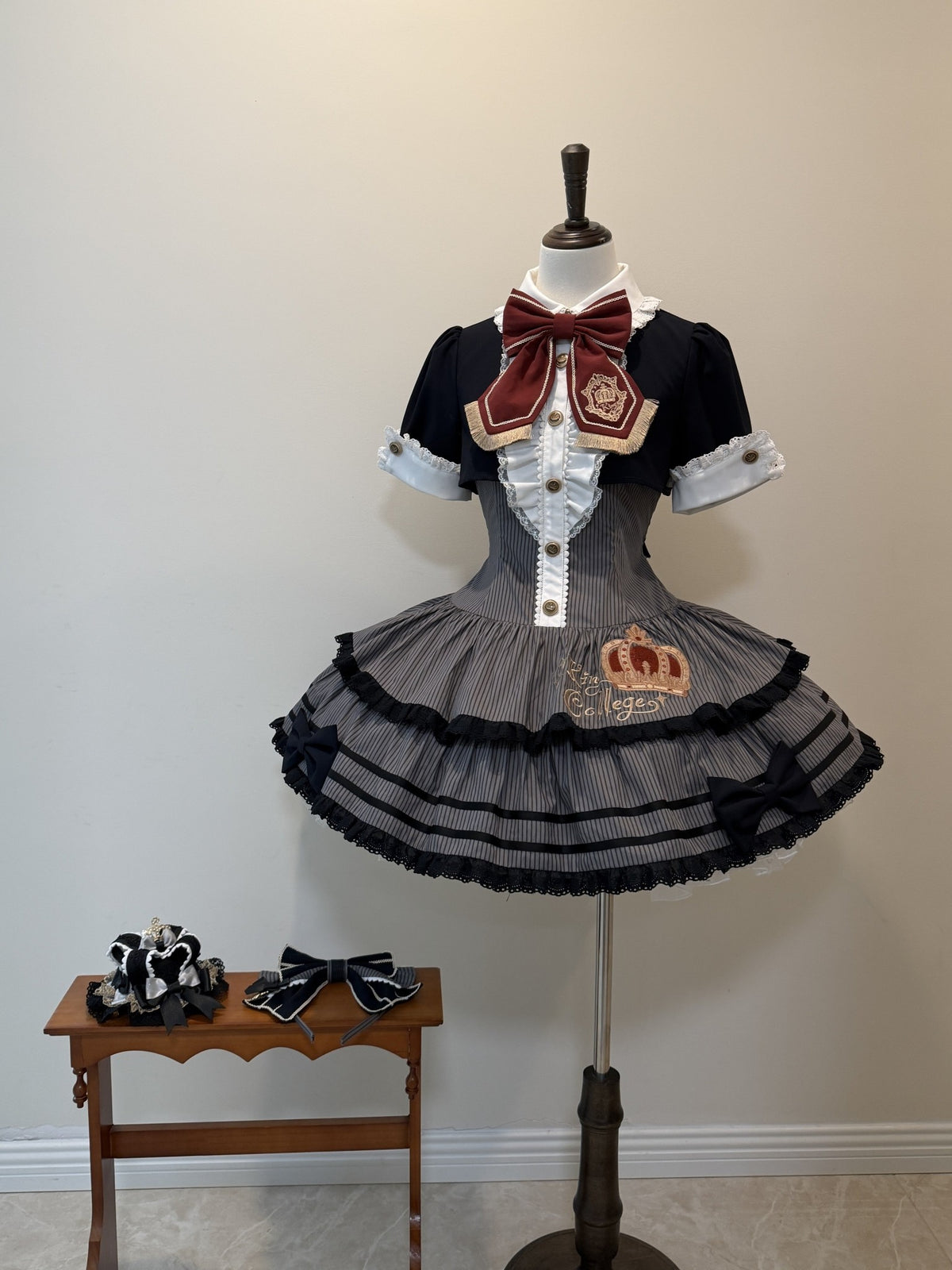 Black Striped Crown Idol Academy Lolita Fake Two-Piece OP Dress - LolitaEra