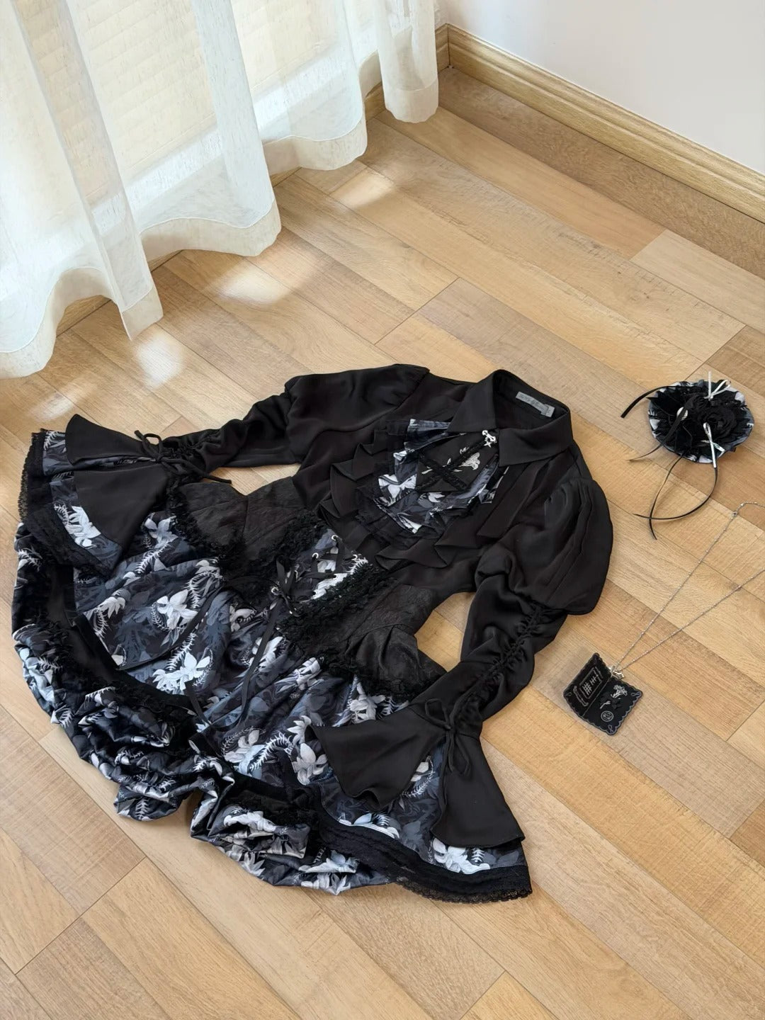Bone Iris Gothic Dark Lolita JSK Dress - LolitaEra