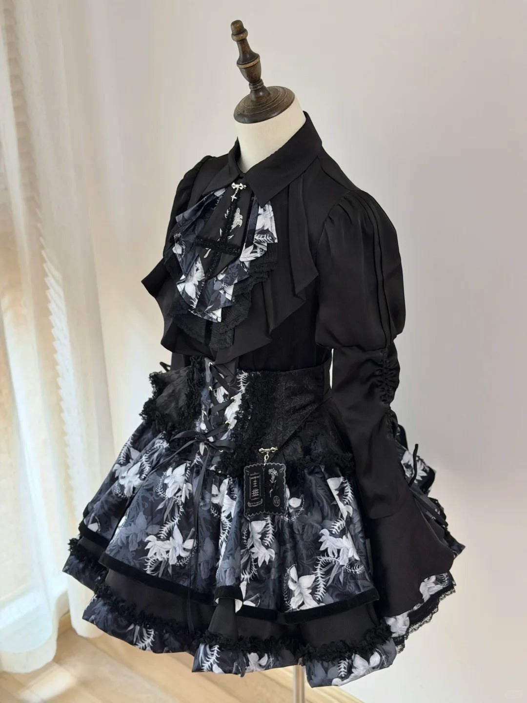 Bone Iris Gothic Dark Lolita JSK Dress - LolitaEra