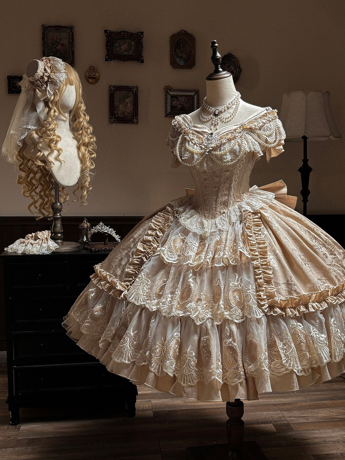 Bourbon Rose Ivory Fan Lace Embroidery Classic Lolita OP Dress - LolitaEra