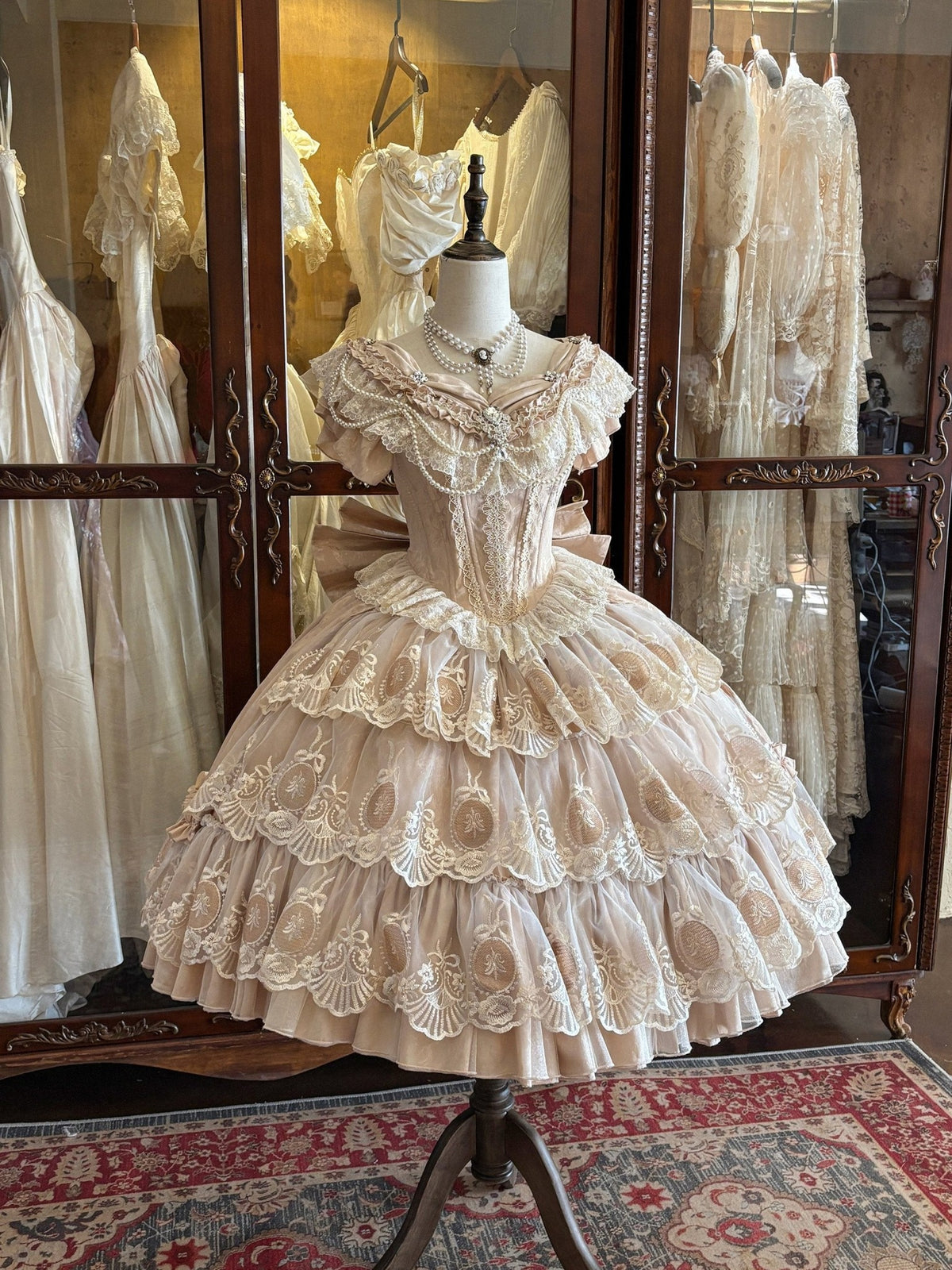 Bourbon Rose Ivory Fan Lace Embroidery Classic Lolita OP Dress - LolitaEra