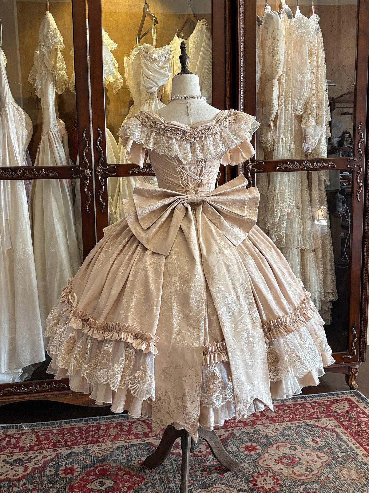 Bourbon Rose Ivory Fan Lace Embroidery Classic Lolita OP Dress - LolitaEra