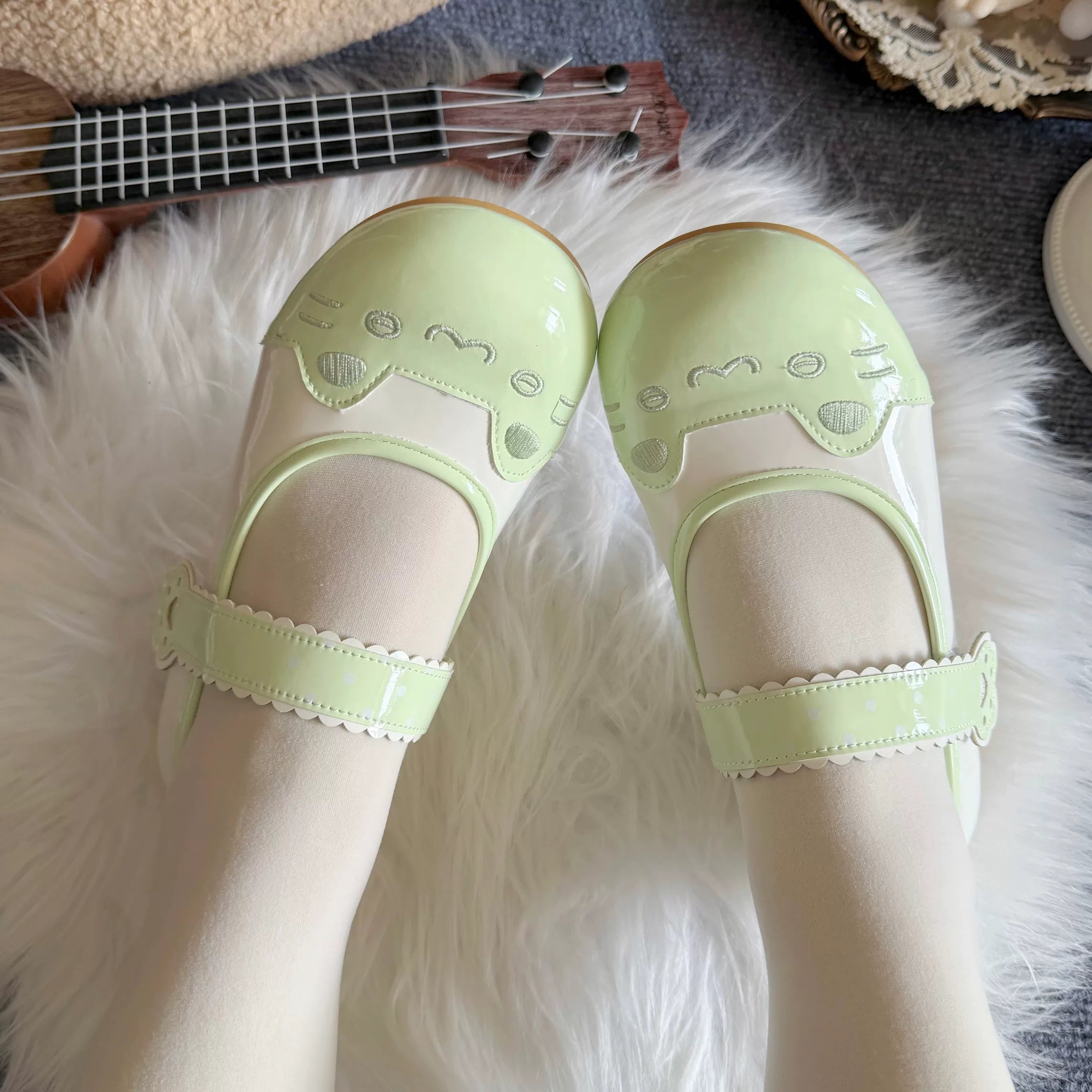 Kitten Biscuit Indoor Shoes 2026 New Summer Cute Flat Big-Toe Shoes Sweet Embroidery Japanese Lolita Shoes