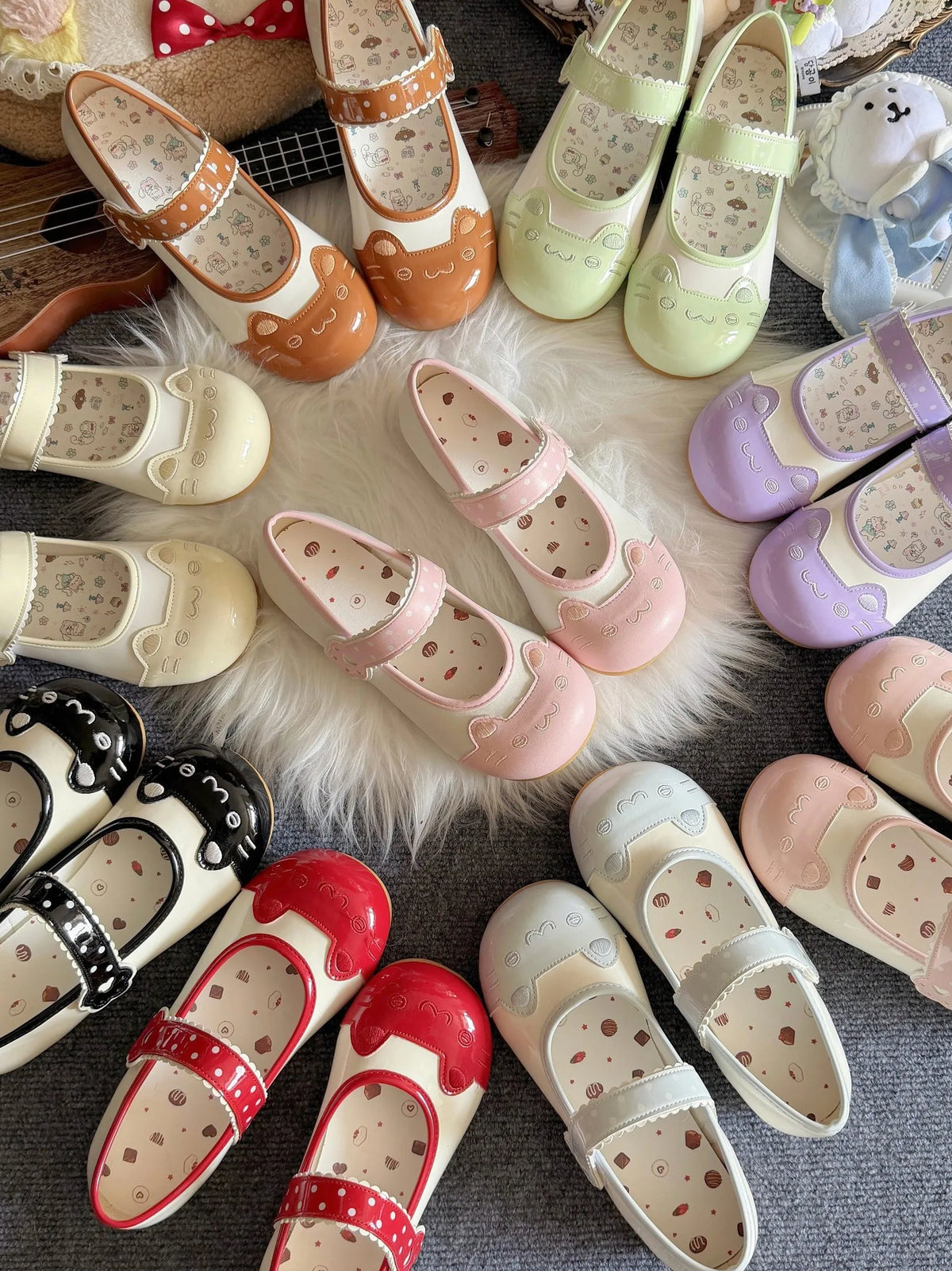 Kitten Biscuit Indoor Shoes 2026 New Summer Cute Flat Big-Toe Shoes Sweet Embroidery Japanese Lolita Shoes