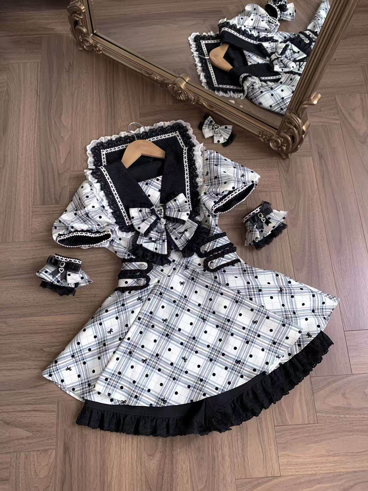 [Limited Edition: June 17] Dream Fate Polka Dot Set