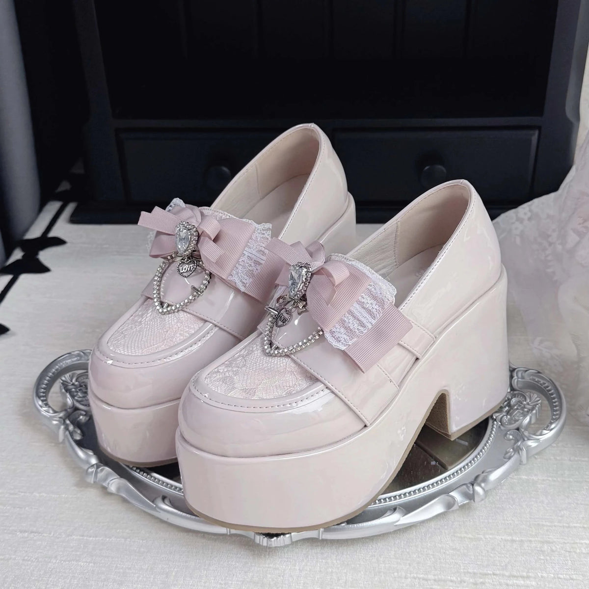 Dream Heartbeat Lace Bow Jewel Buckle Lolita Platform Shoes - LolitaEra