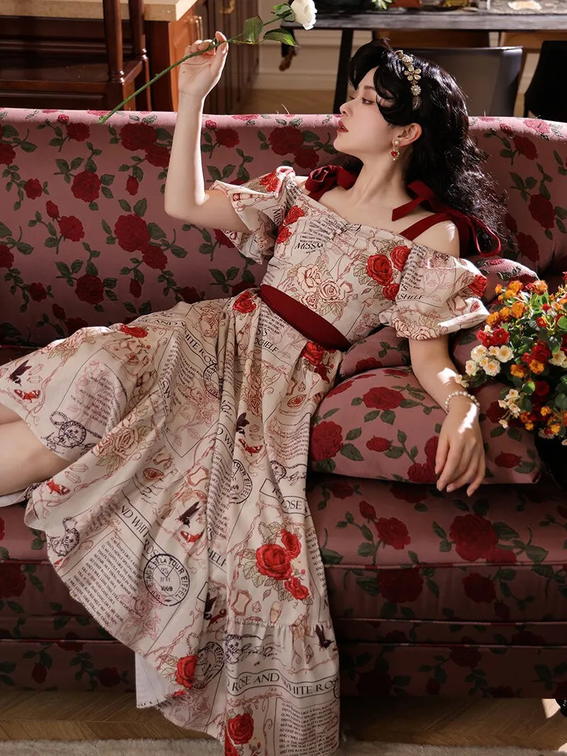 Dress, belt, long skirt, bookshelf, square neckline, lifting effect