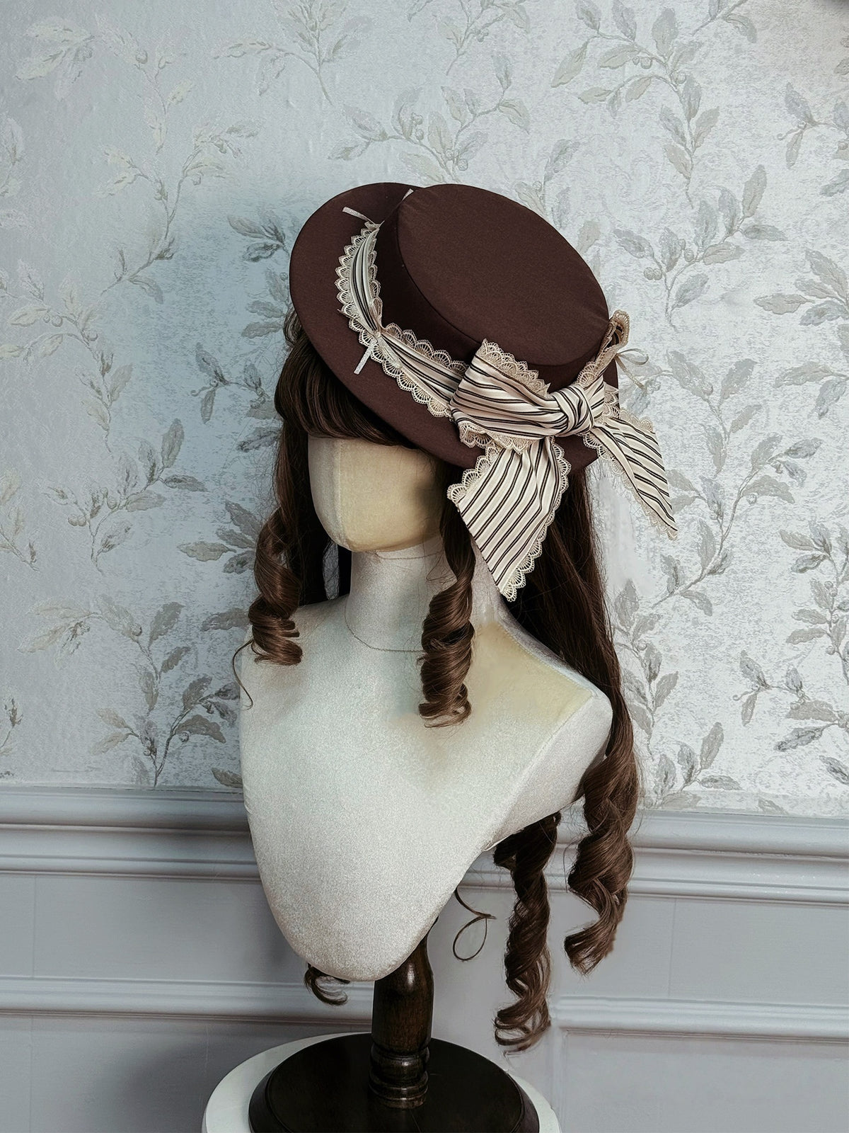 Victoria Duke Classic Lolita Hat & Embroidered Badge