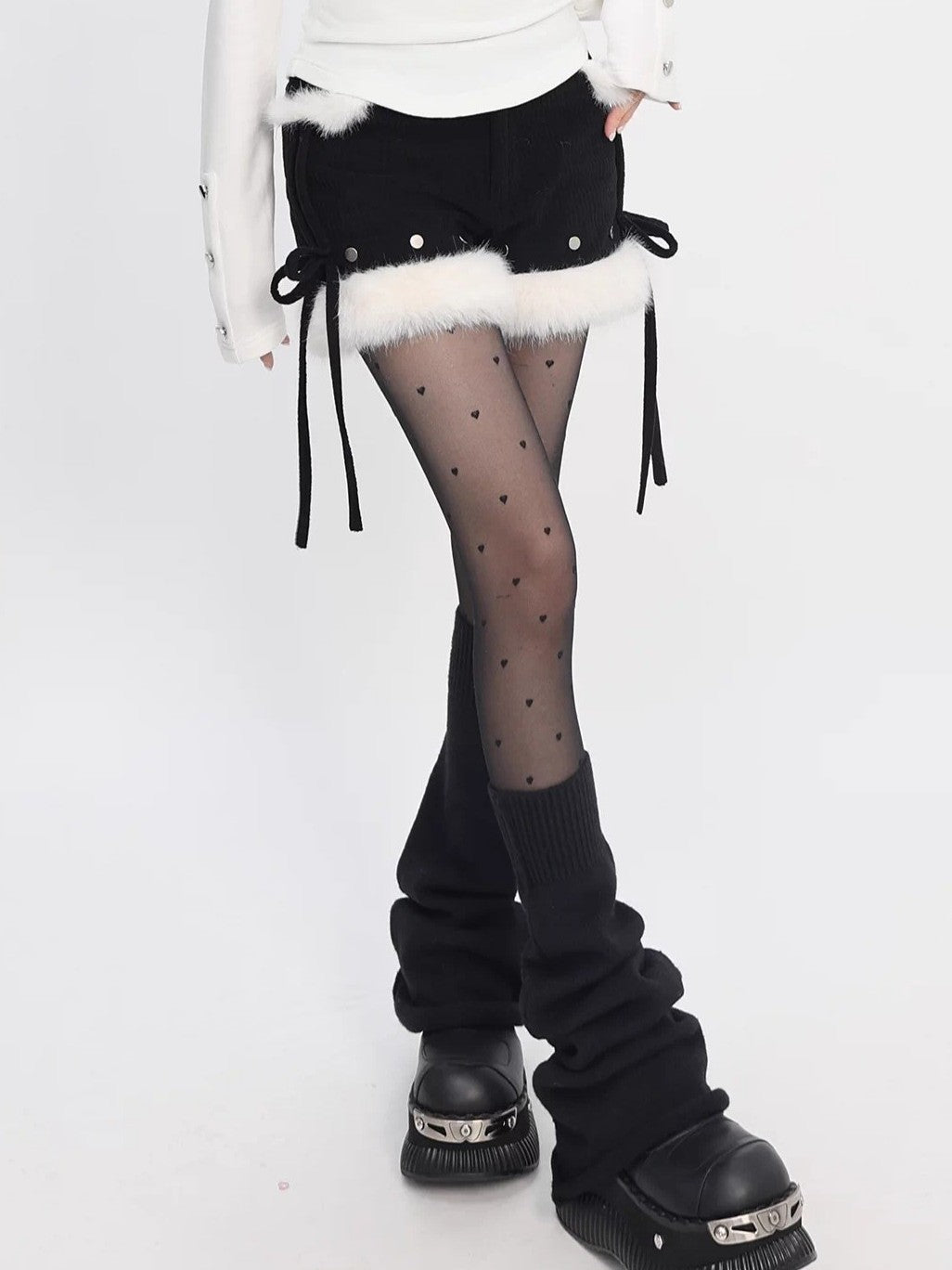 Early Winter Snow Trail Corduroy Spliced Shorts - LolitaEraBlackSEarly Winter Snow Trail Corduroy Spliced Shorts