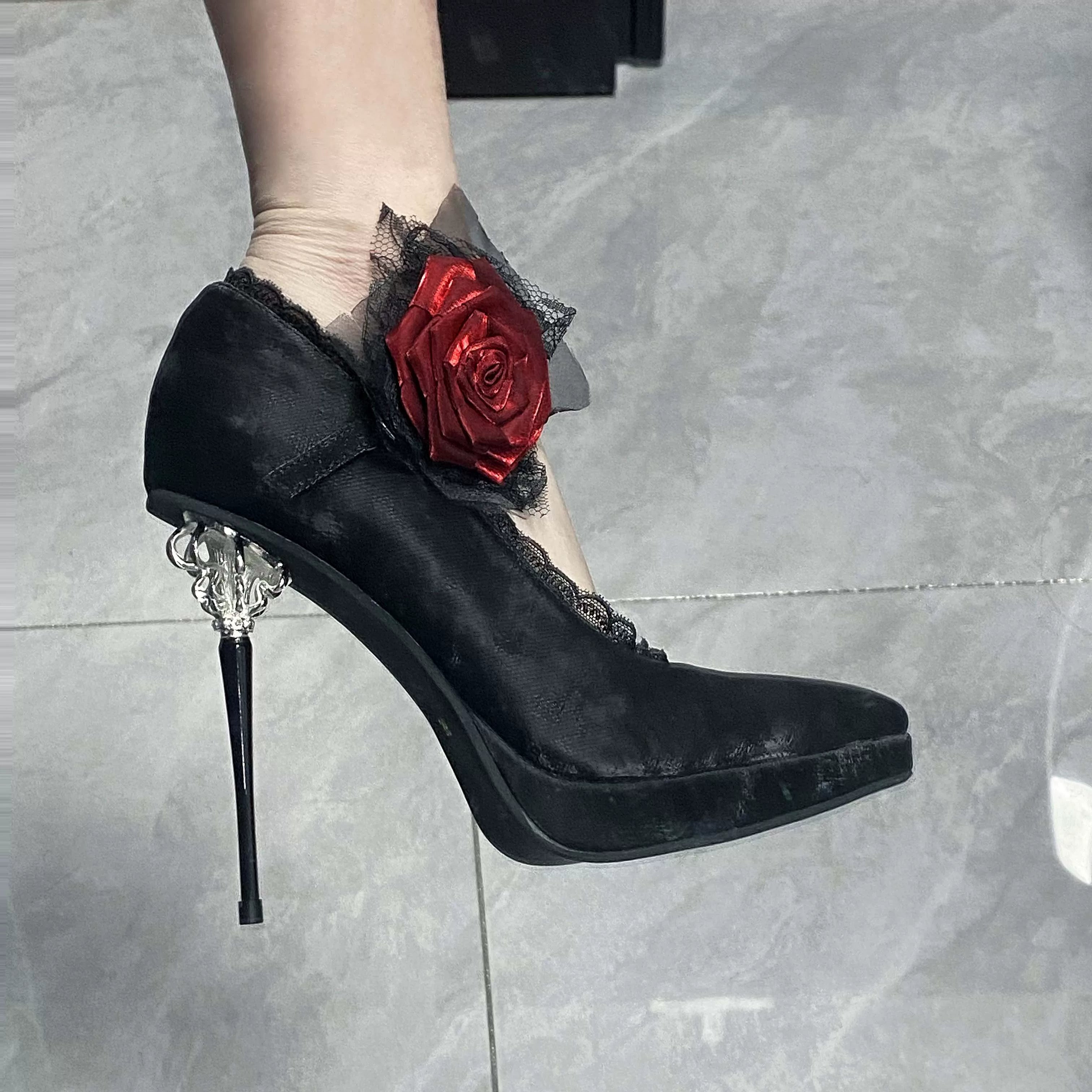 [In Stock] Rhodes Dinner 11CM Heel Height Original Platform Pointed Toe Gothic Rose High Heels