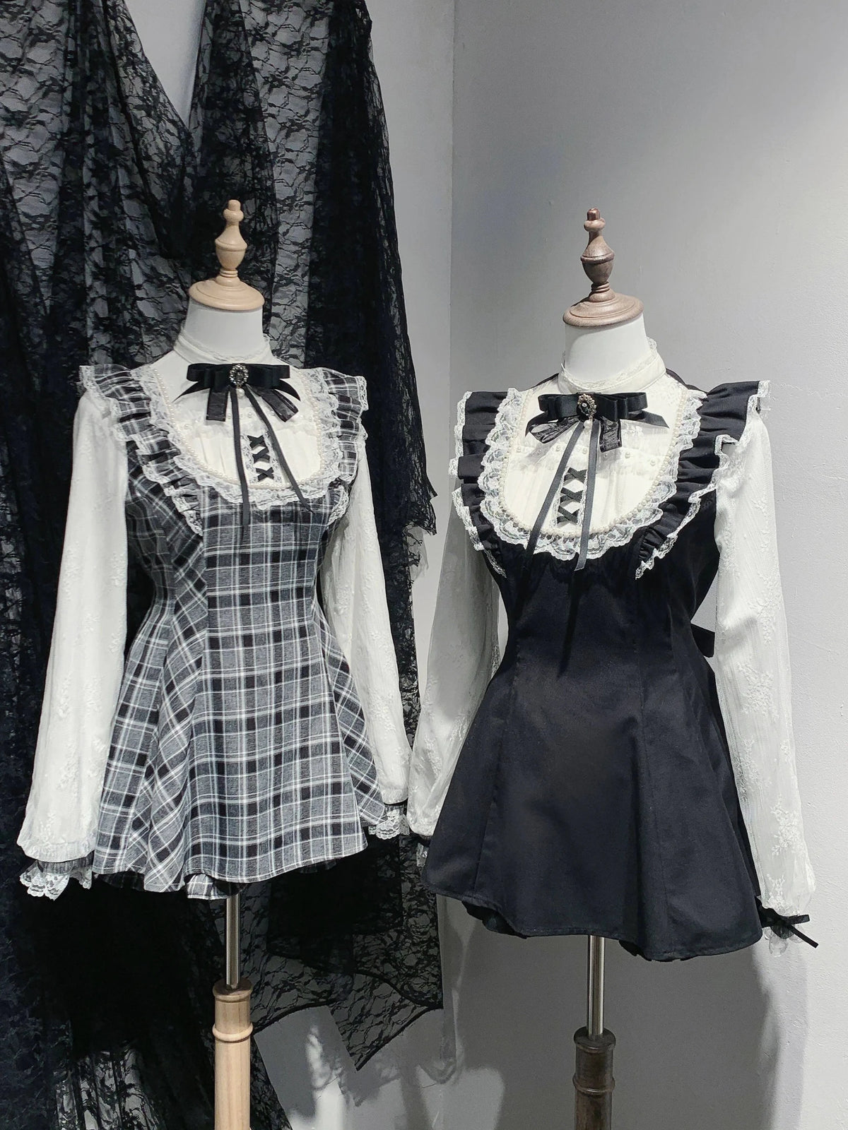 First Love Contract Lace Pearl Butterfly Top & Shorts Set - LolitaEra