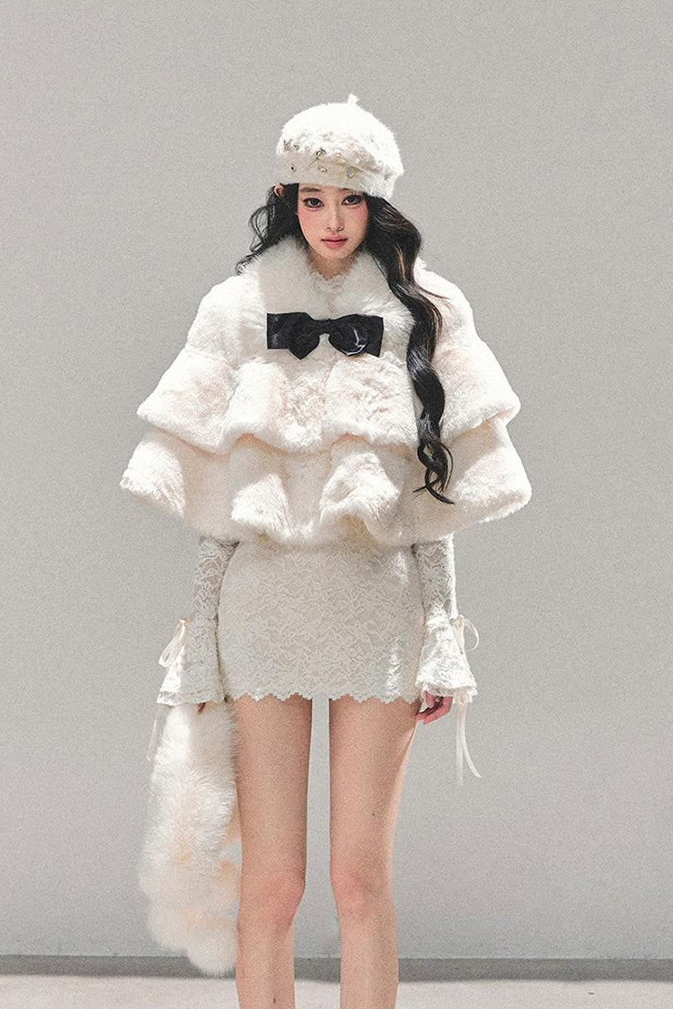 French Plush Warm Winter Cloak Cape LE1162 - LolitaEraWhiteFrench Plush Warm Winter Cloak Cape LE1162