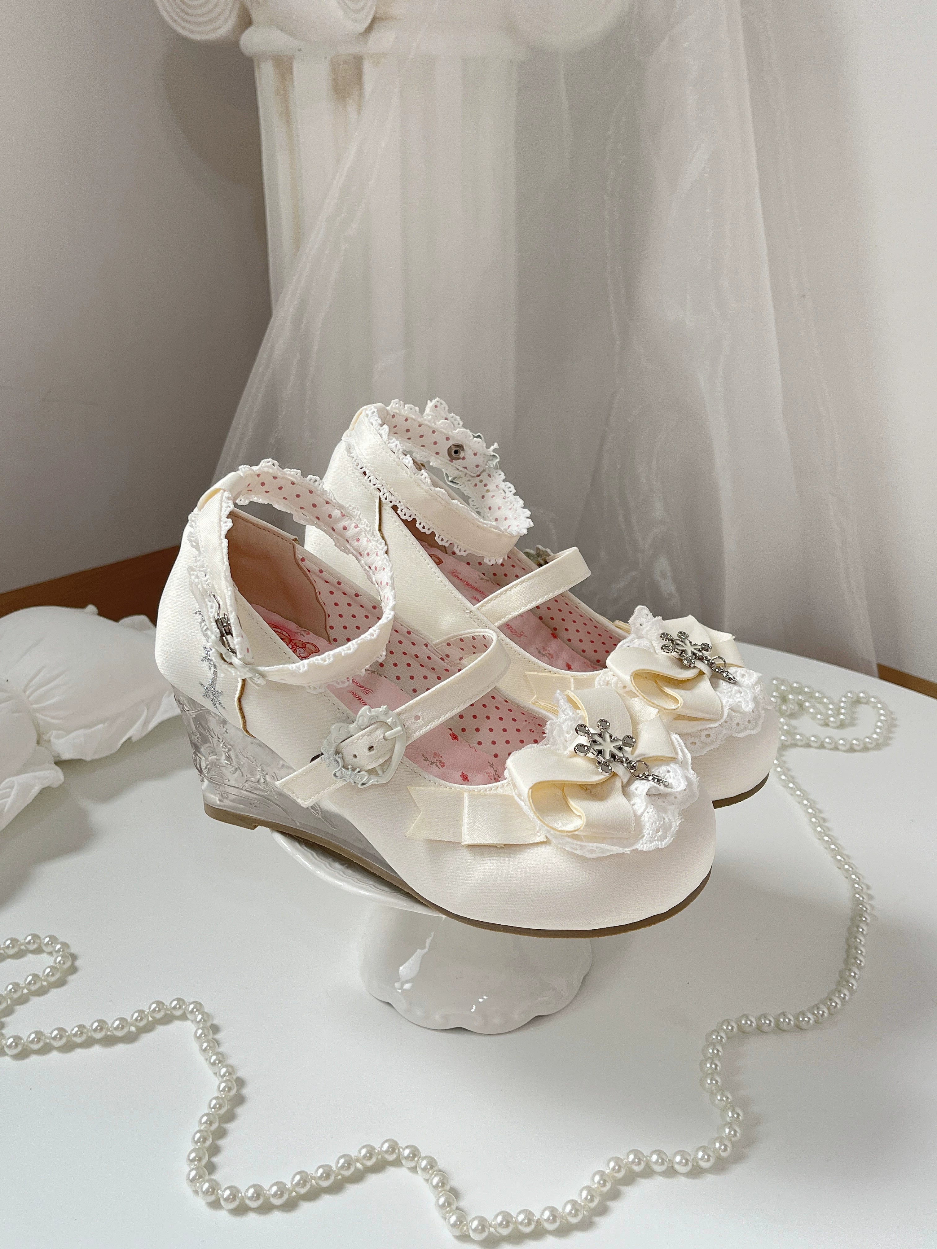 Full reservation round toe [Snow Gift] ancient sweetheart original wedge heel embossed elegant special-shaped heel lolita shoes
