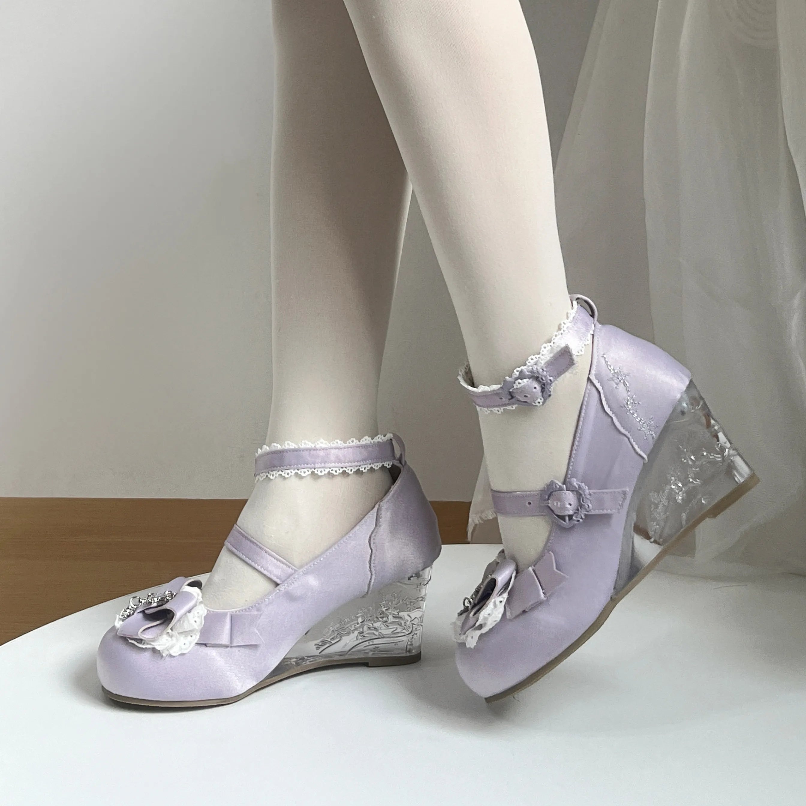 Full reservation round toe [Snow Gift] ancient sweetheart original wedge heel embossed elegant special-shaped heel lolita shoes