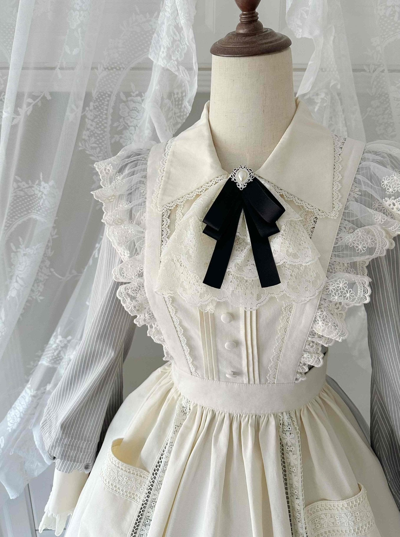 Garden Literature Maid Classic Lolita Dress - LolitaEraBlack Striped Dress + ApronXSGarden Literature Maid Classic Lolita Dress