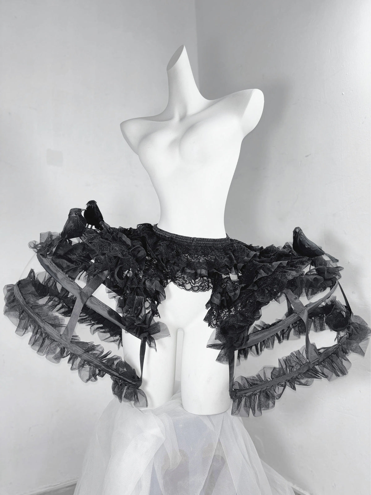 Genuine three dimensional brace, lace split mini-skirt, dress