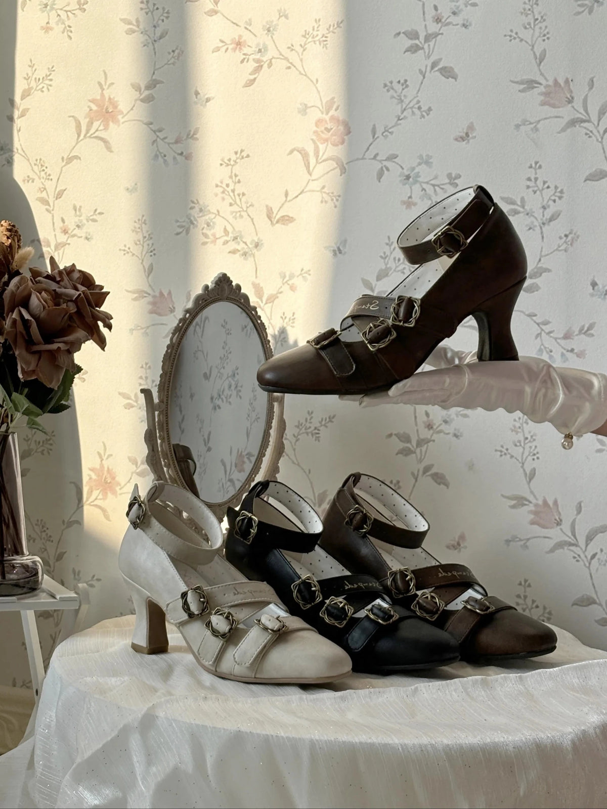 Half‑String Poem Classical Lolita Elegant Goblet‑Heel Square‑Toe High Heels - LolitaEra