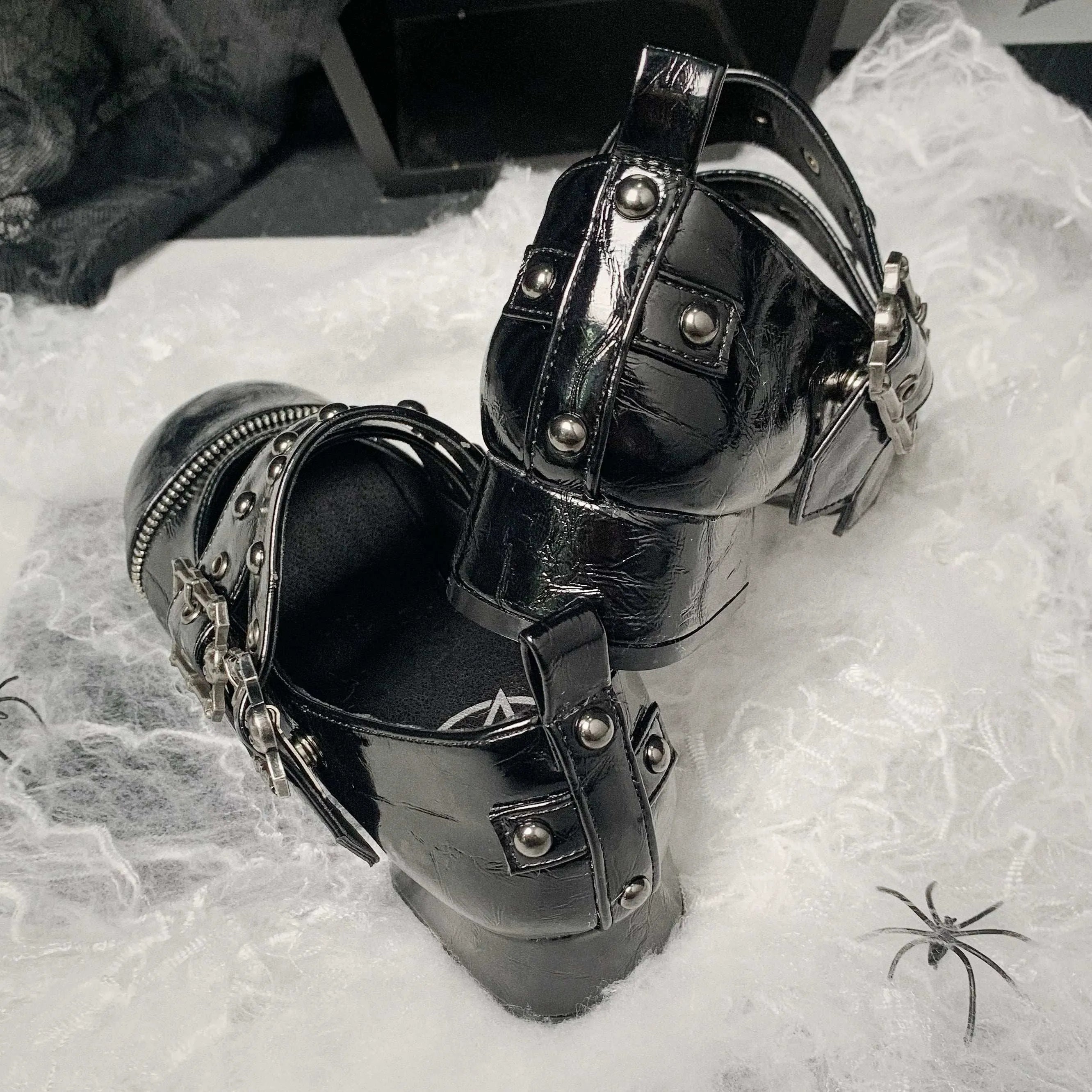 In-stock Gothic Lolita Punk Subculture Low-heel Punk Dark Round-toe Original Shallow-mouth Spicy Girl Shoes