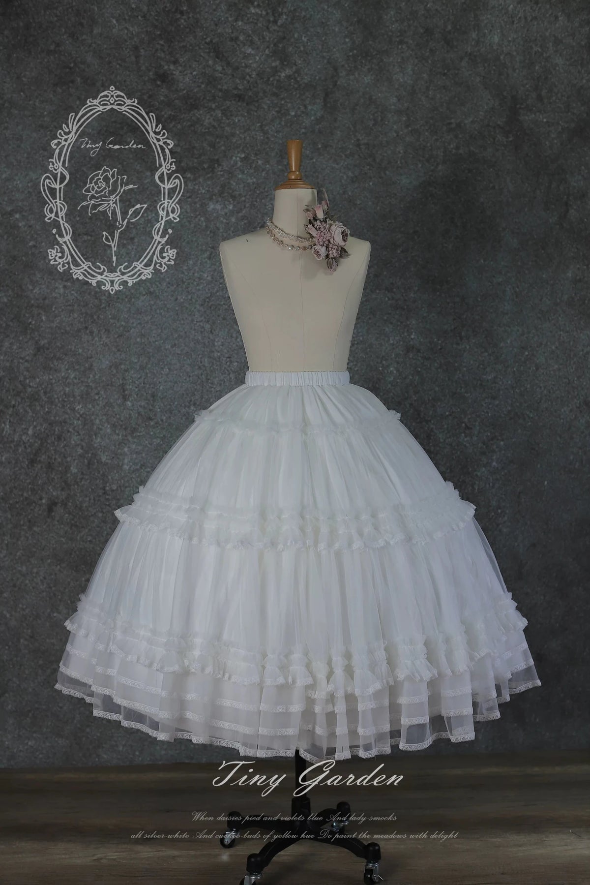 Jardin Garden Mesh Lace Trim Elegant Lolita Full Skirt Petticoat - LolitaEra
