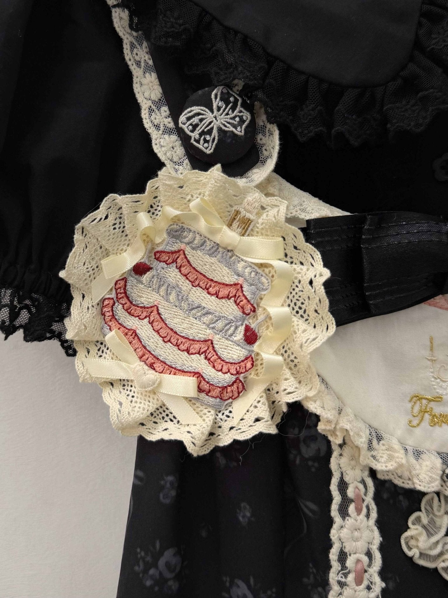 [Limited Edition: Apr 18] Mime Lolita Sweet Dress - LolitaEraCake Brooch (Pink)BlackS[Limited Edition: Apr 18] Mime Lolita Sweet Dress