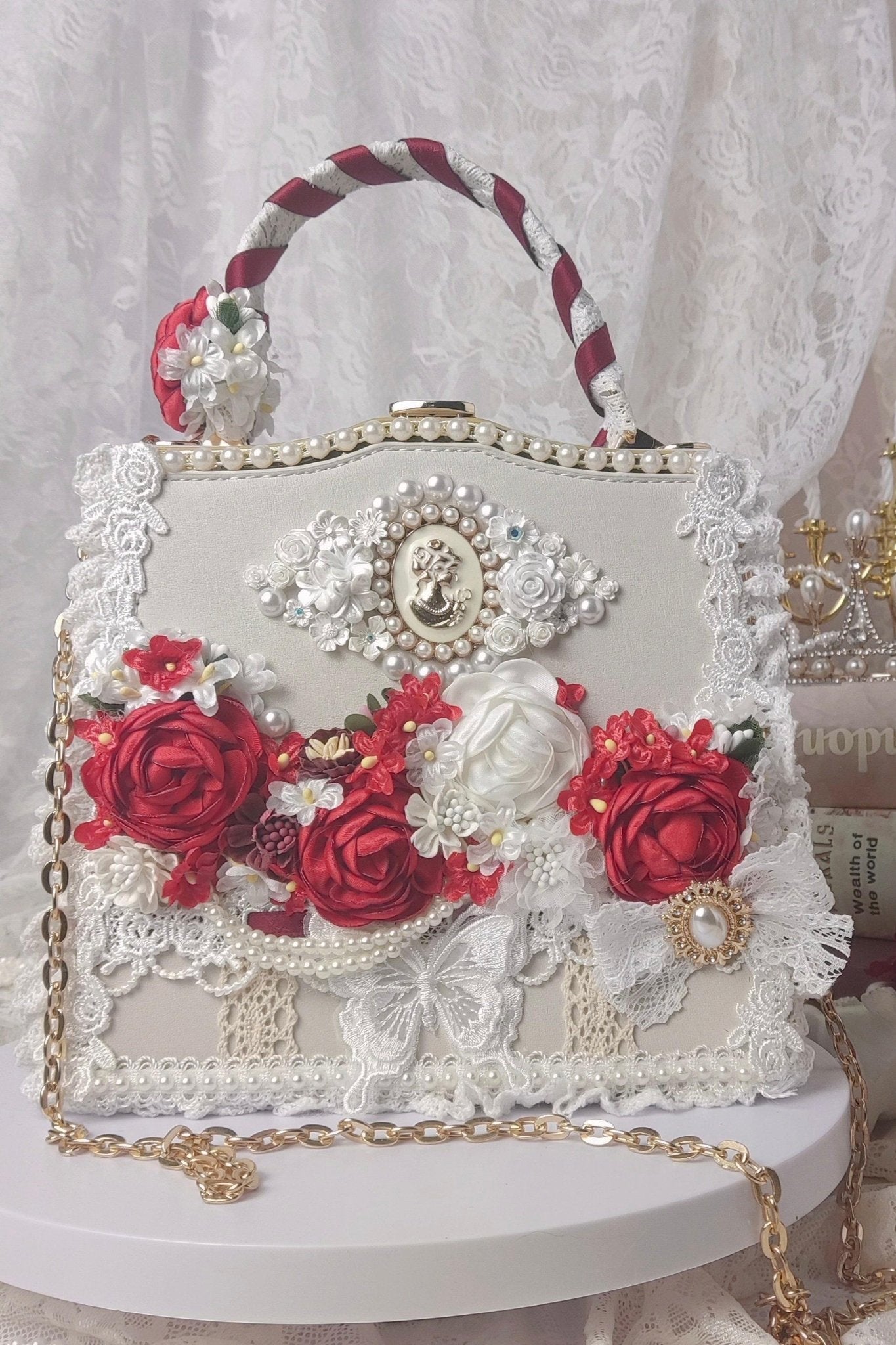 Lolita Bridal Roses Vintage Handmade Handbag LE5204 - LolitaEraWhiteLolita Bridal Roses Vintage Handmade Handbag LE5204