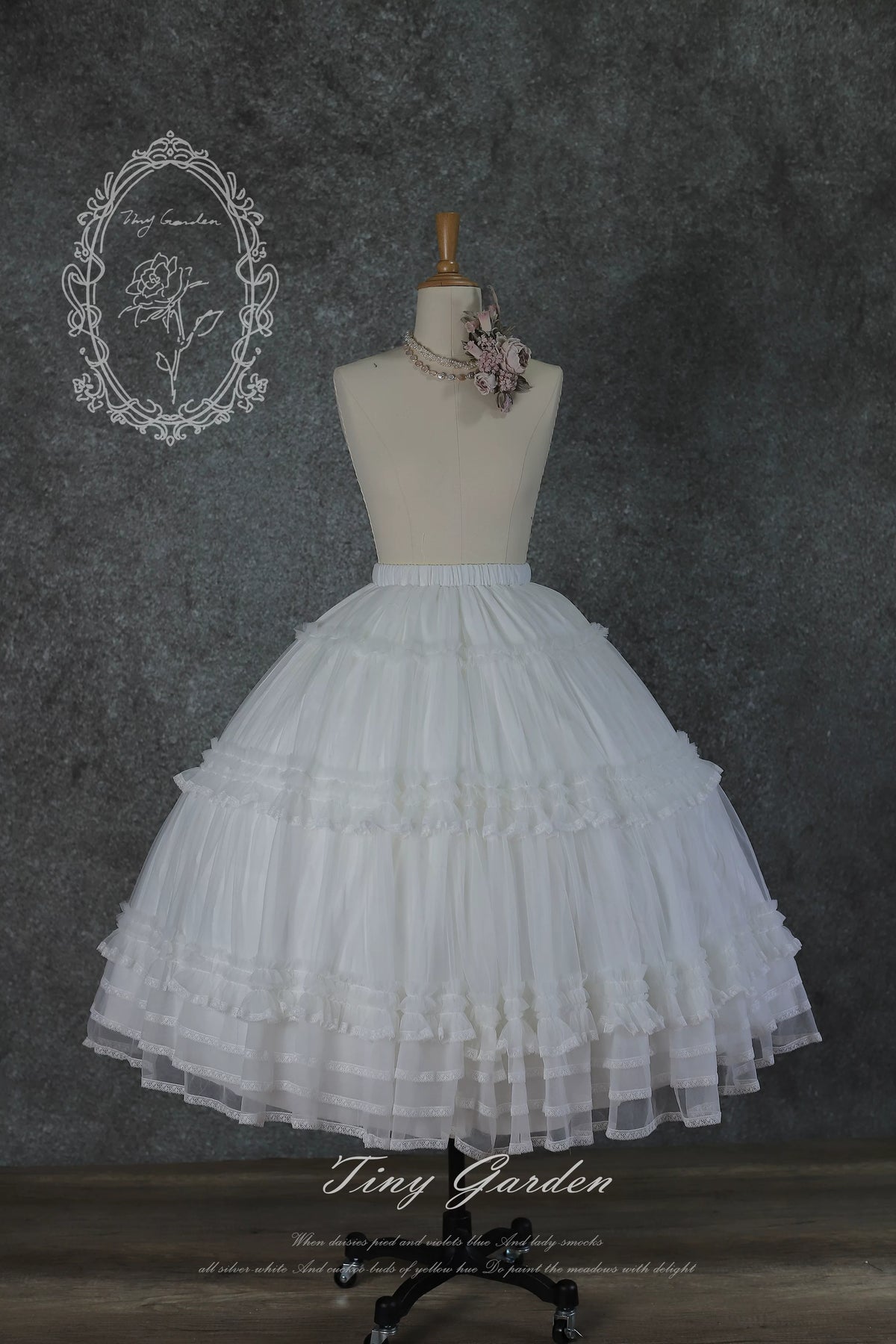 Jardin Garden Mesh Lace Trim Elegant Full Skirt Petticoat Lolita