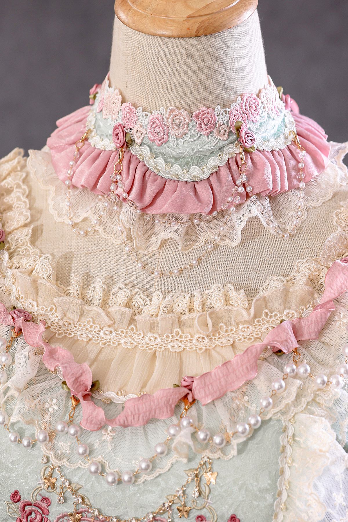 Mint Moonbeam Vintage Cake Heavy - Duty Retro Ruffled Lolita Dress - LolitaEraNeckwearSMint GreenMint Moonbeam Vintage Cake Heavy - Duty Retro Ruffled Lolita Dress