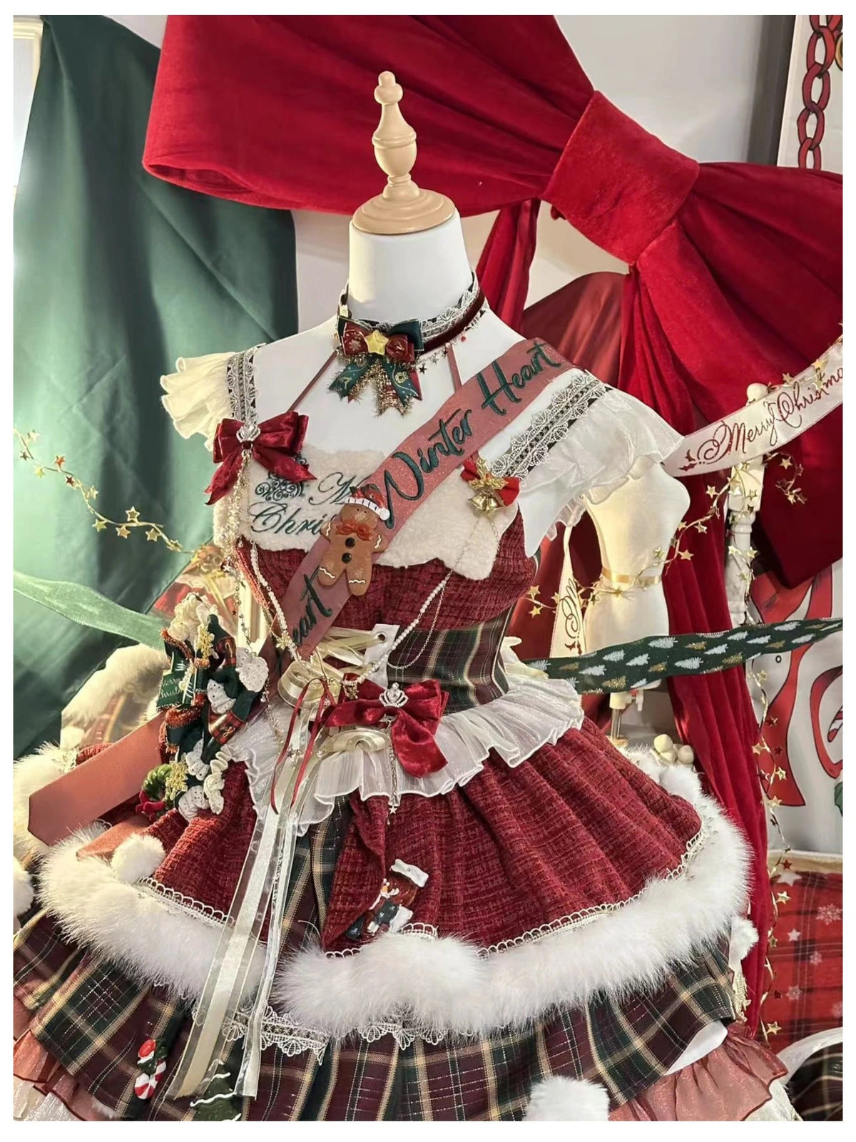 Passionate Snow Night Christmas Style Lolita Dress & Cape Set - LolitaEra