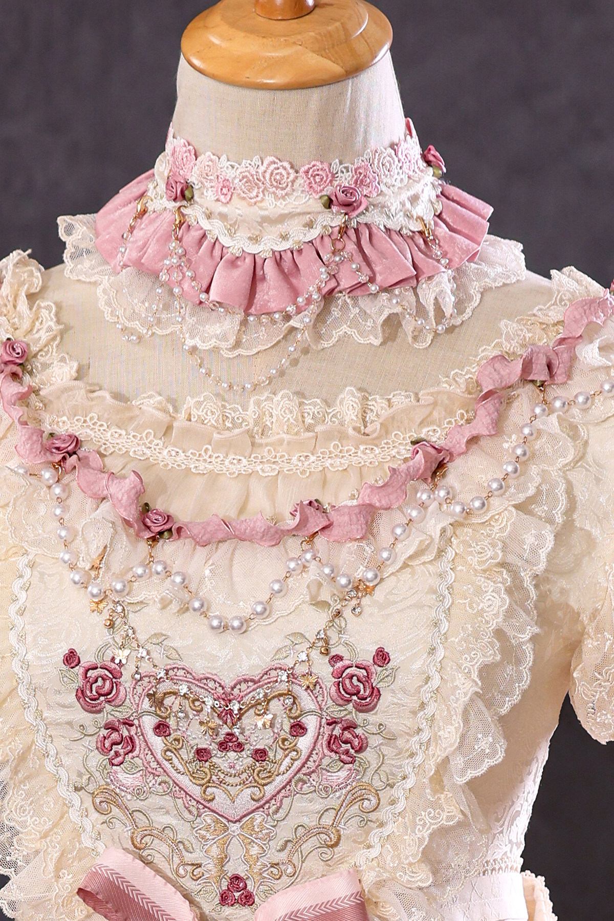 Pearl Shimmer Vintage Cake Heavy - Duty Retro Ruffled Lolita Dress - LolitaEraNeckwearSWhitePearl Shimmer Vintage Cake Heavy - Duty Retro Ruffled Lolita Dress