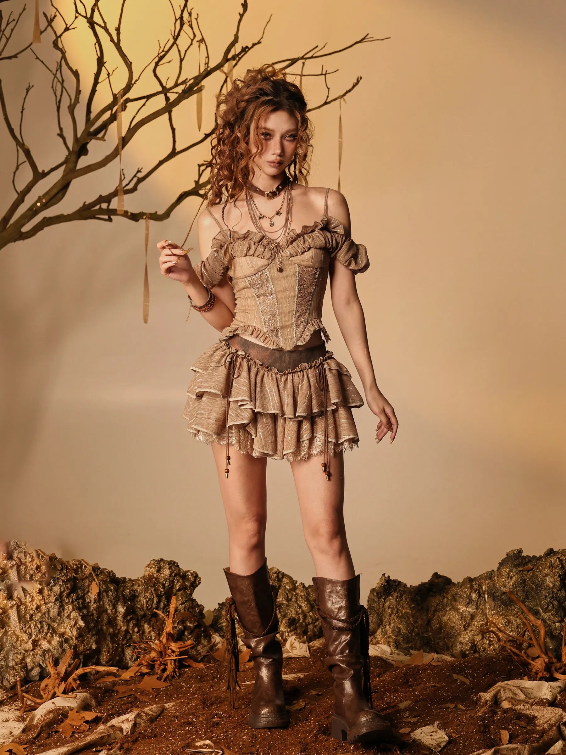 Void Track Original Ember Post-Apocalyptic Wasteland Style Spicy Girl Retro Romantic Lace Waist-Cinched Off-Shoulder Camisole Top