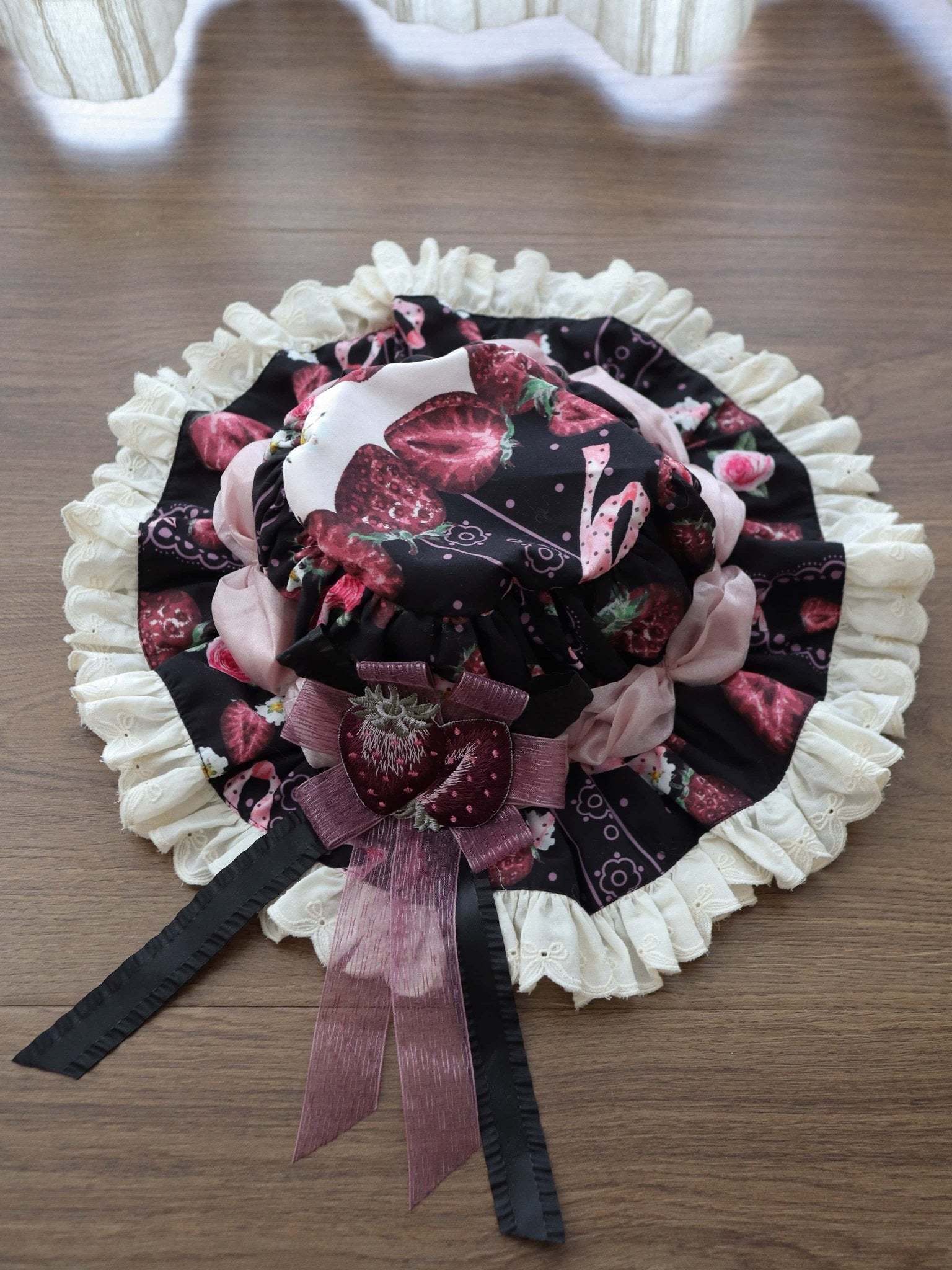 Rotten Berry Fairy Tale Strawberry Embroidery Lolita Accessories Set - LolitaEra