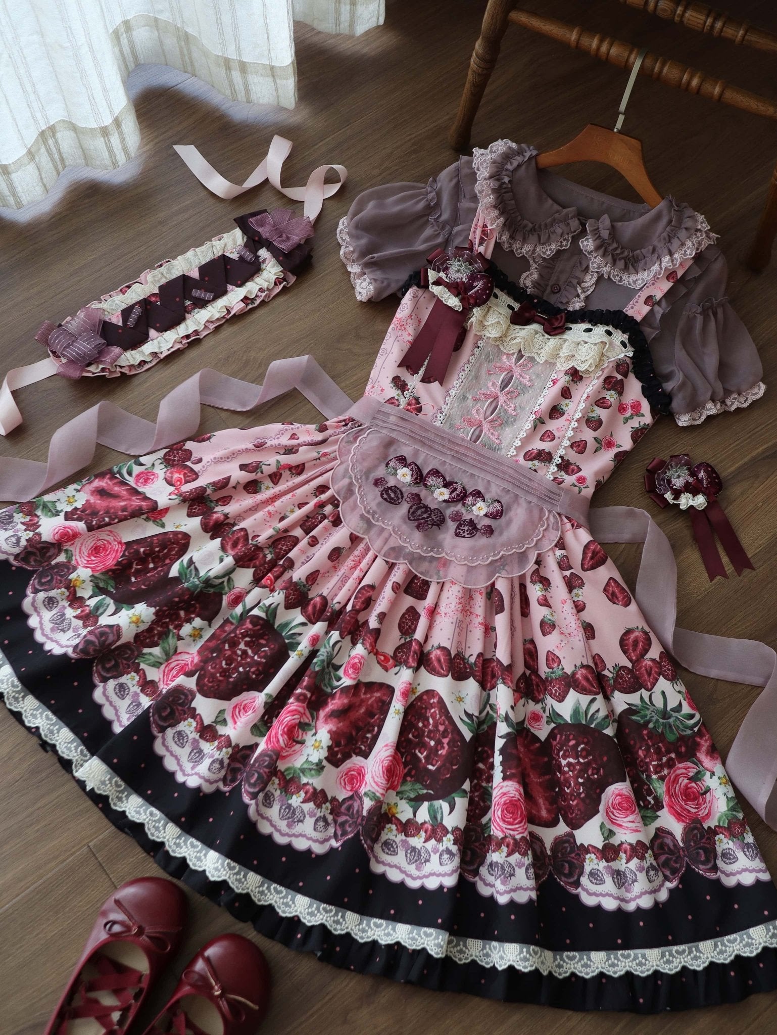 Rotten Berry Fairy Tale Strawberry Print Sweet Gothic Lolita JSK Dress - LolitaEra