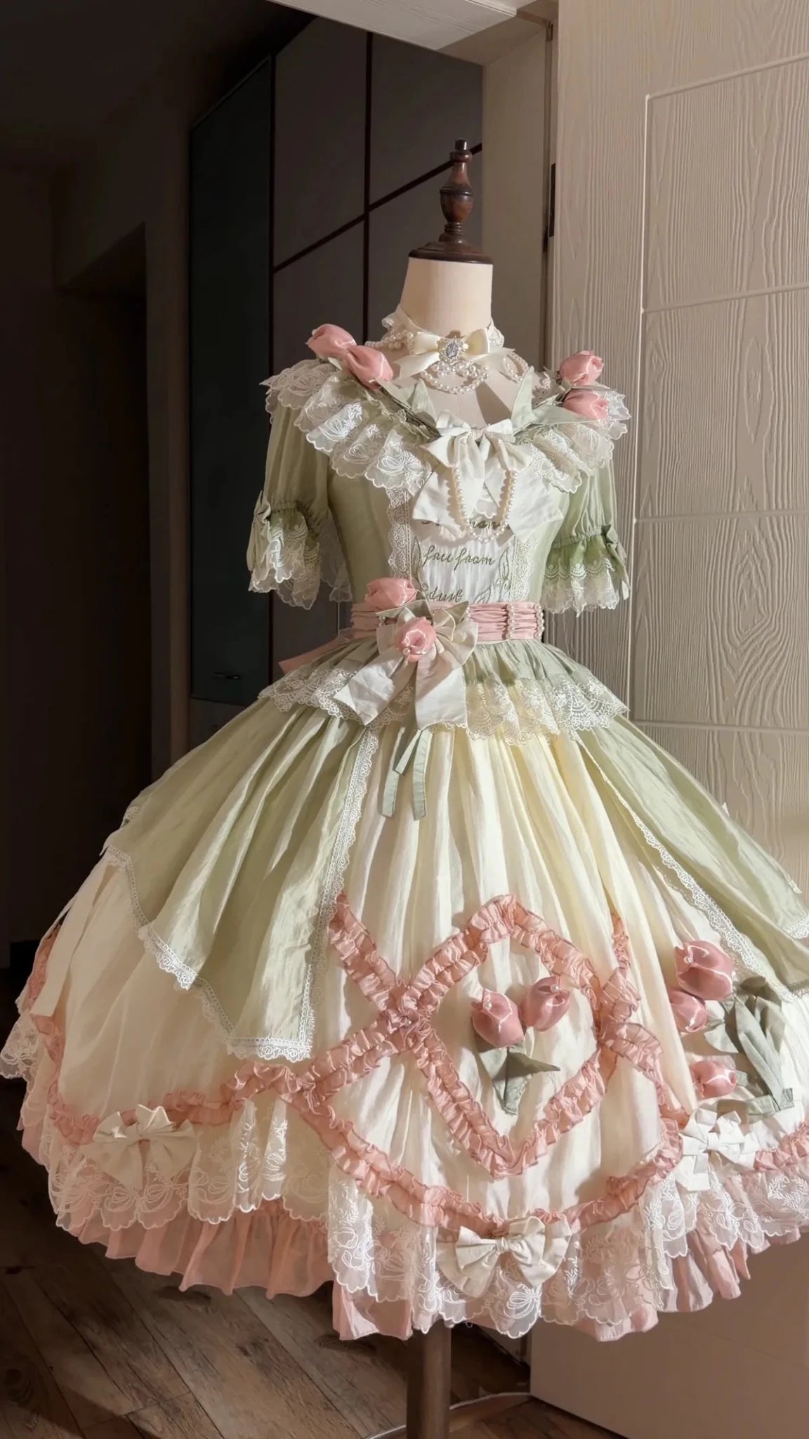 Tulip Letter Mint Green Short Sleeve Classic Lolita OP Dress - LolitaEra